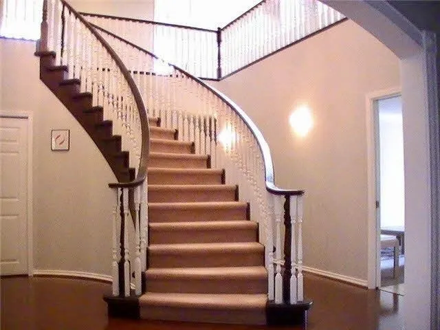 5553 Hankin Drive