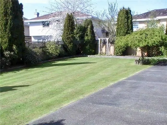 5553 Hankin Drive