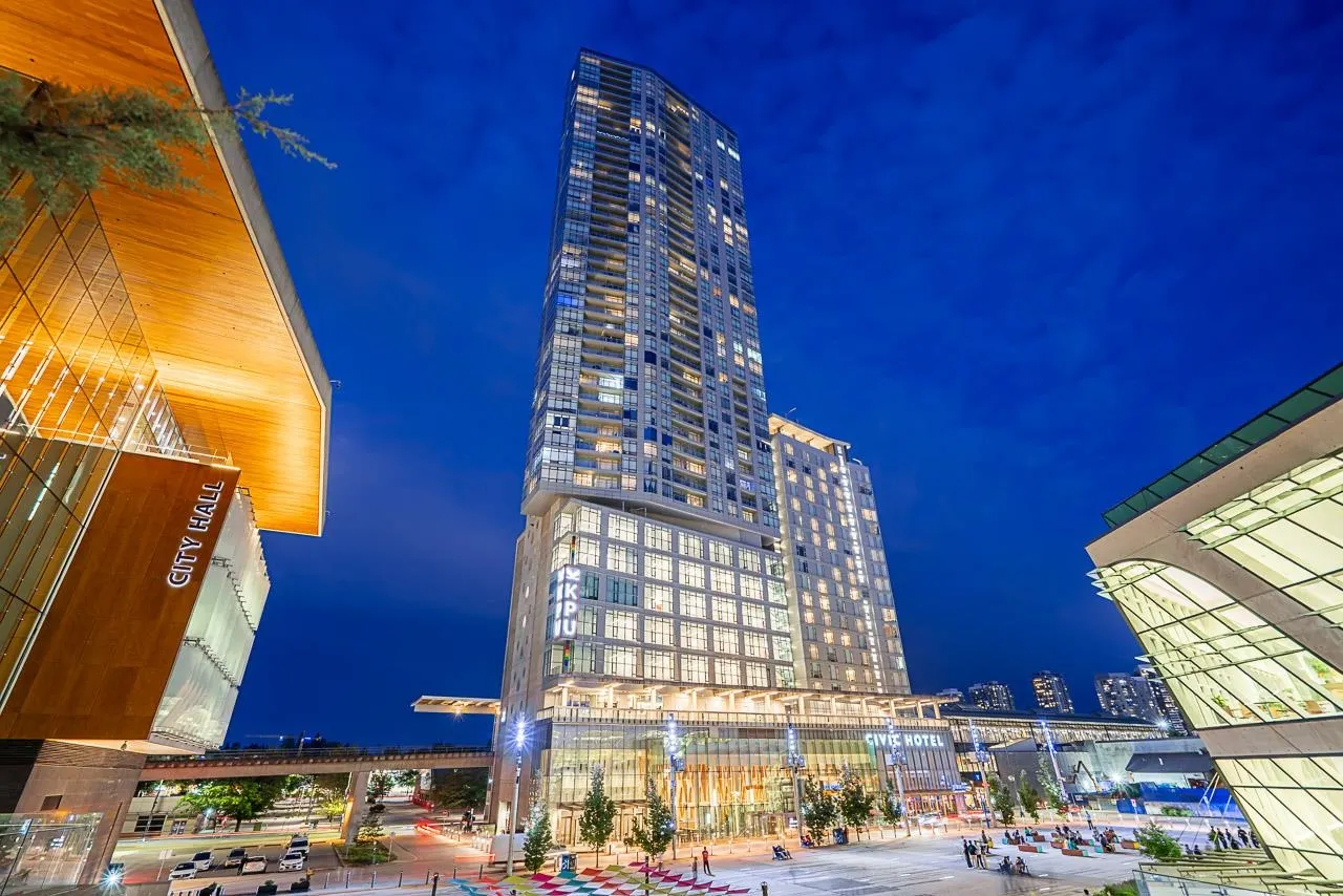 2706 13495 Central Avenue