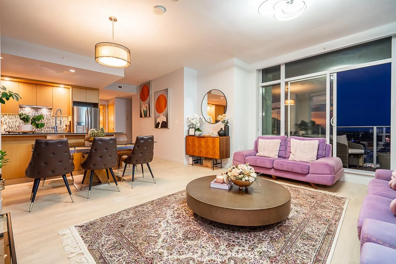2706 13495 Central Avenue
