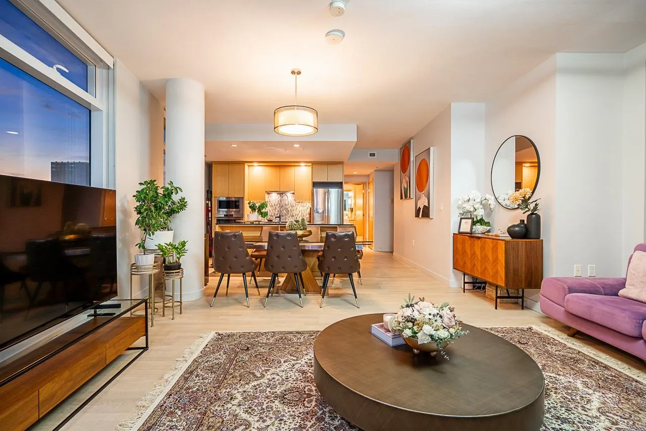2706 13495 Central Avenue