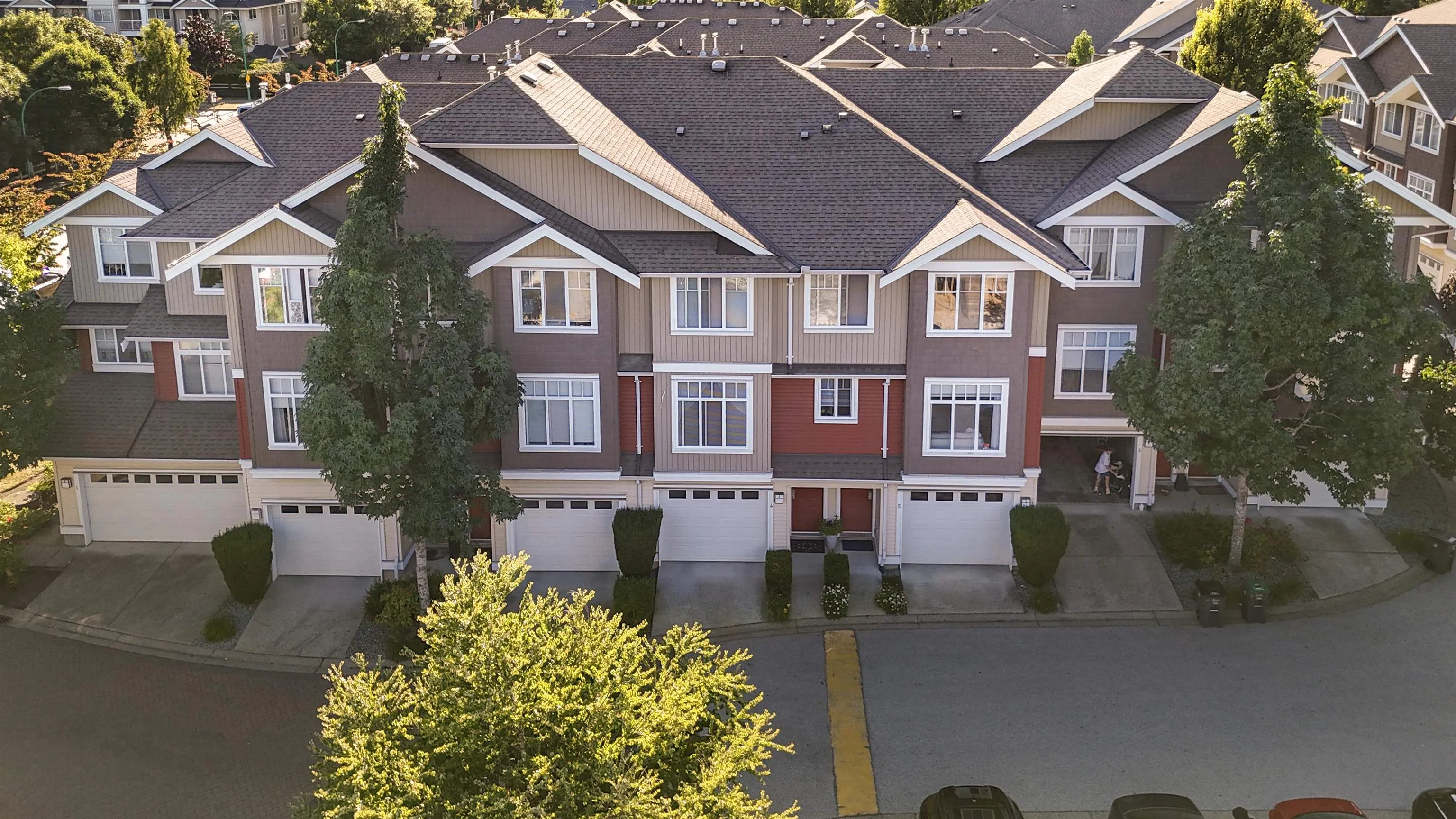 5 19455 65 Avenue