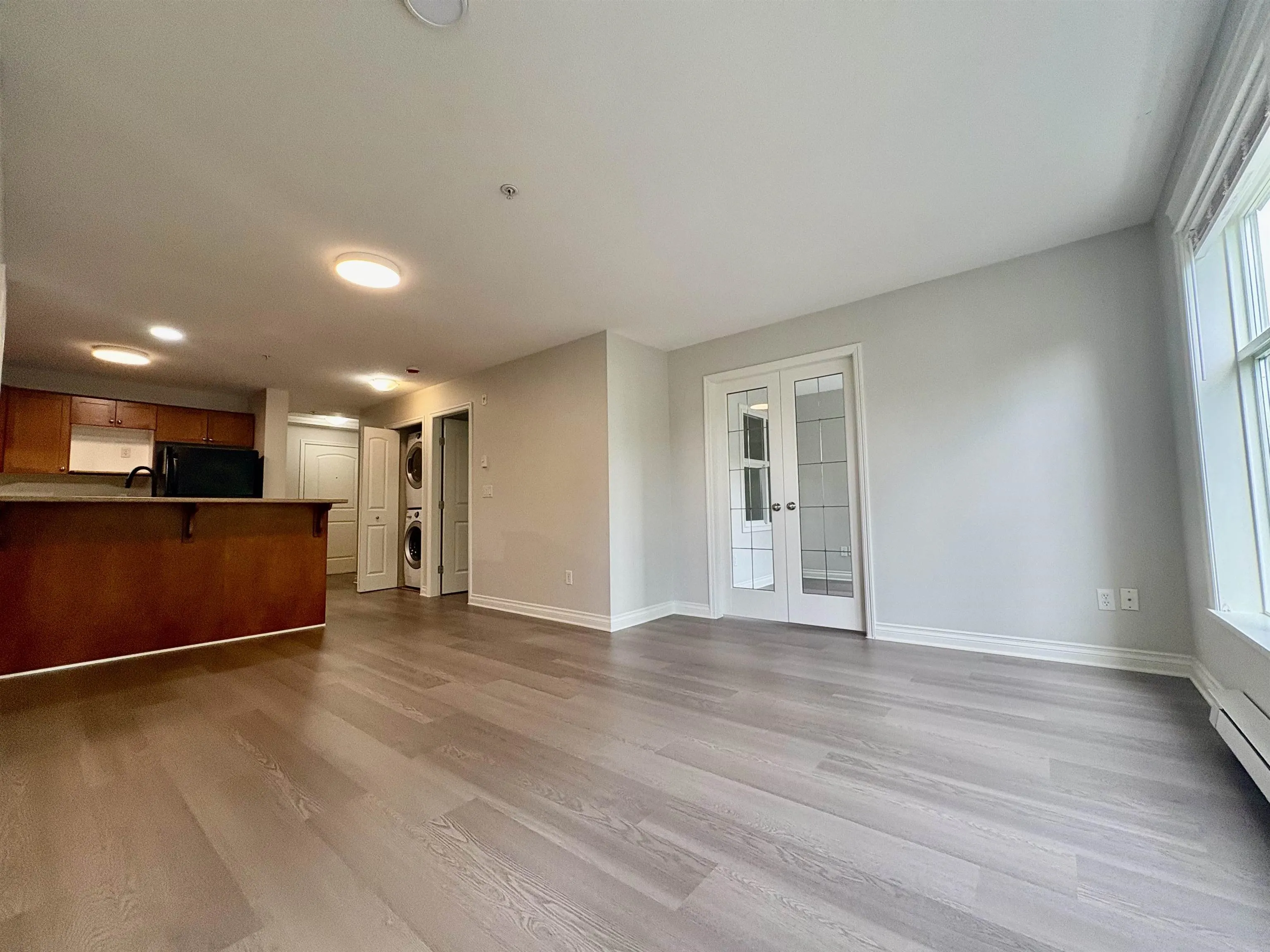 313 8955 Edward Street