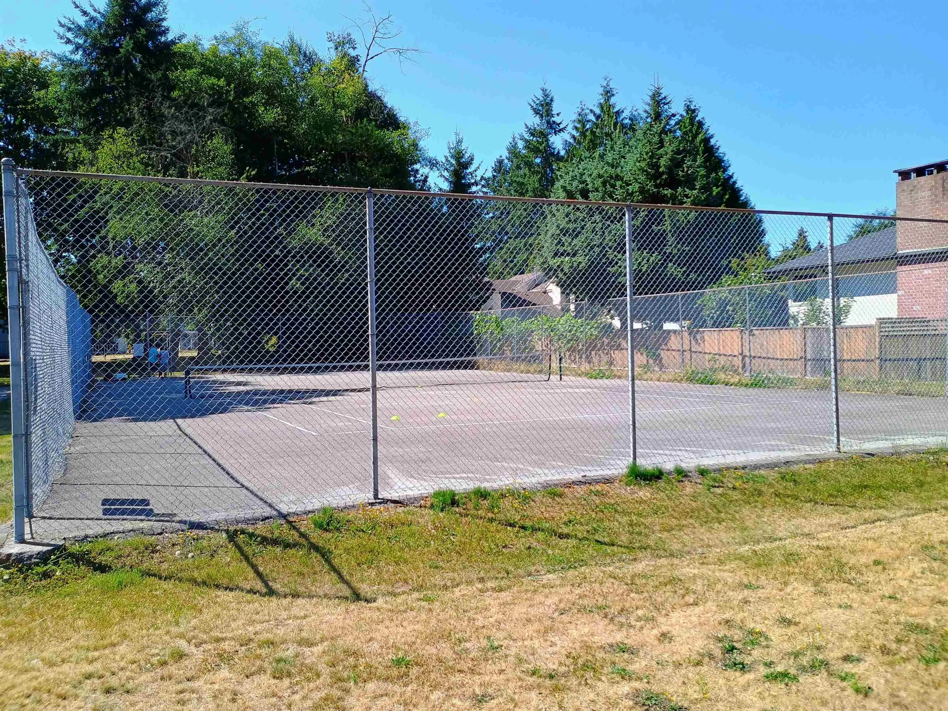25 21801 Dewdney Trunk Road
