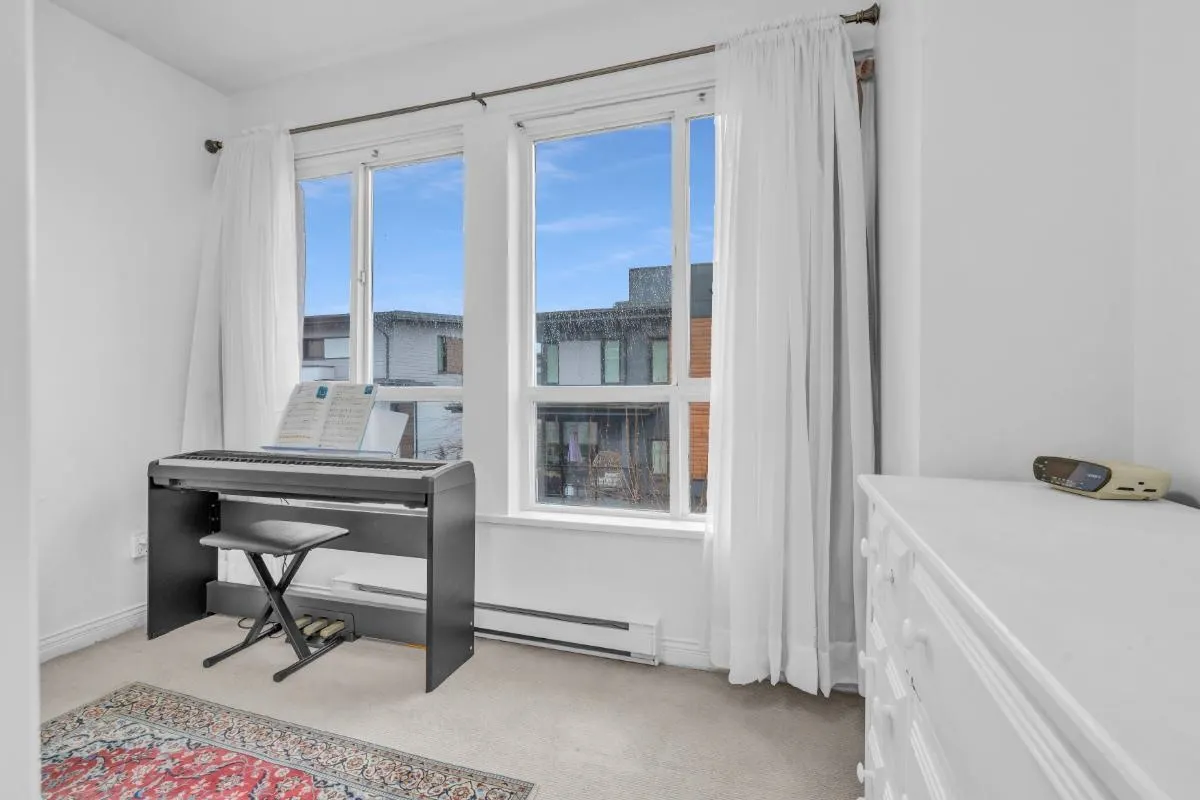 2 288 St. Davids Avenue