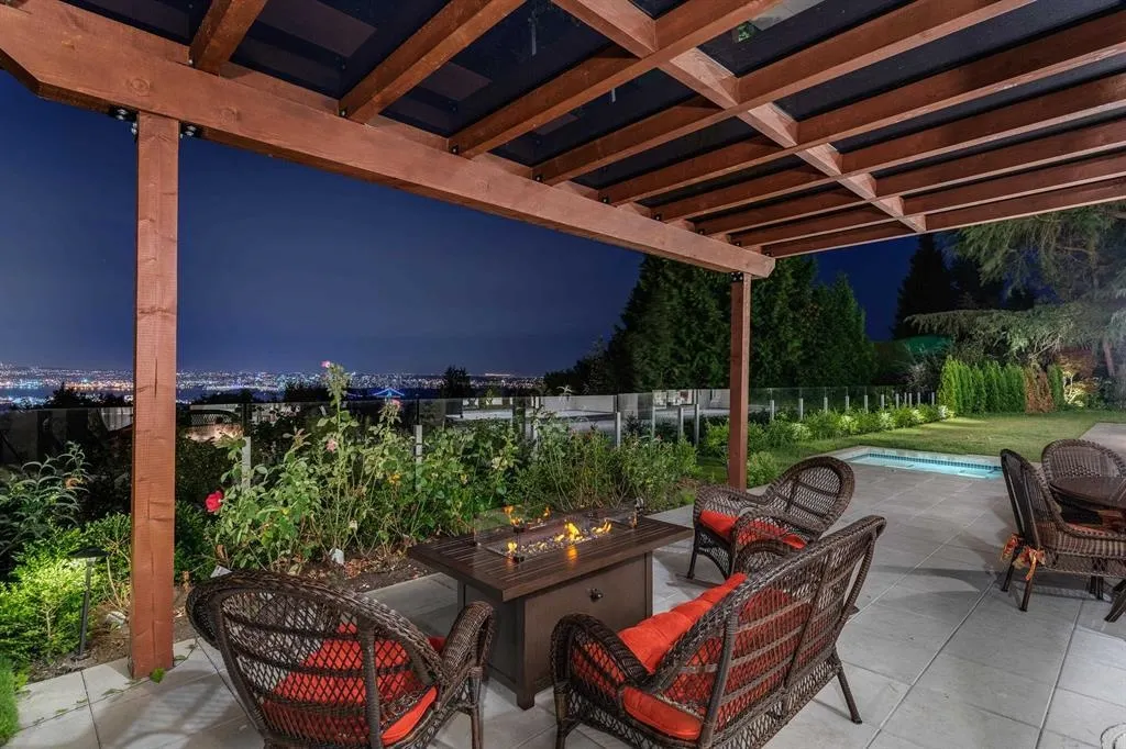 1367 Chartwell Drive