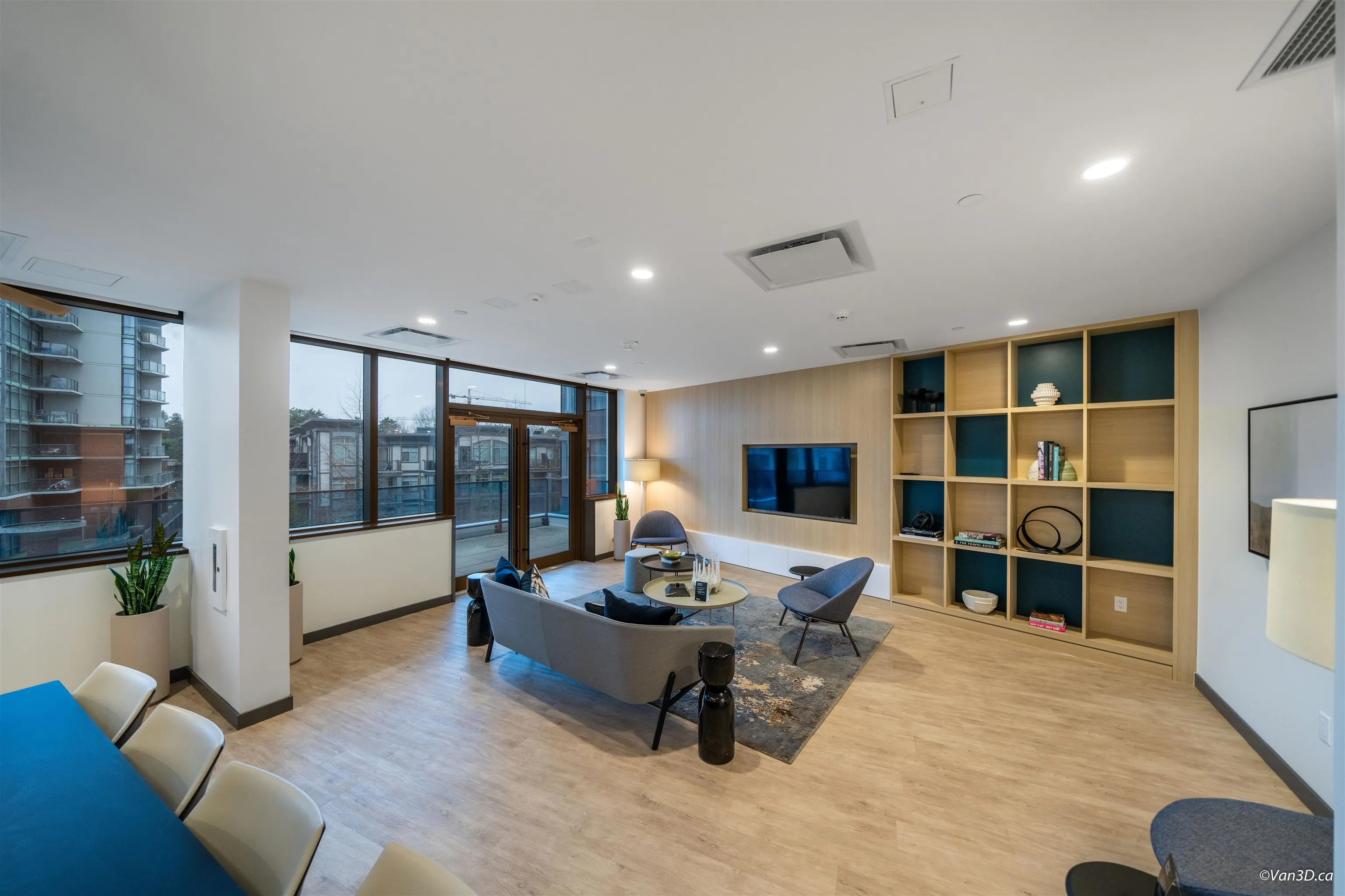 2710 10448 University Drive