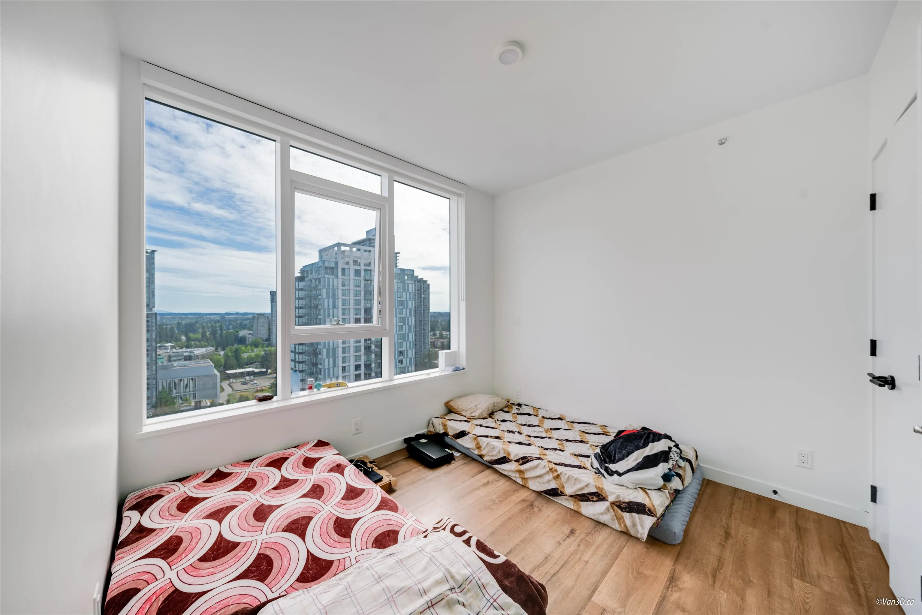 2710 10448 University Drive