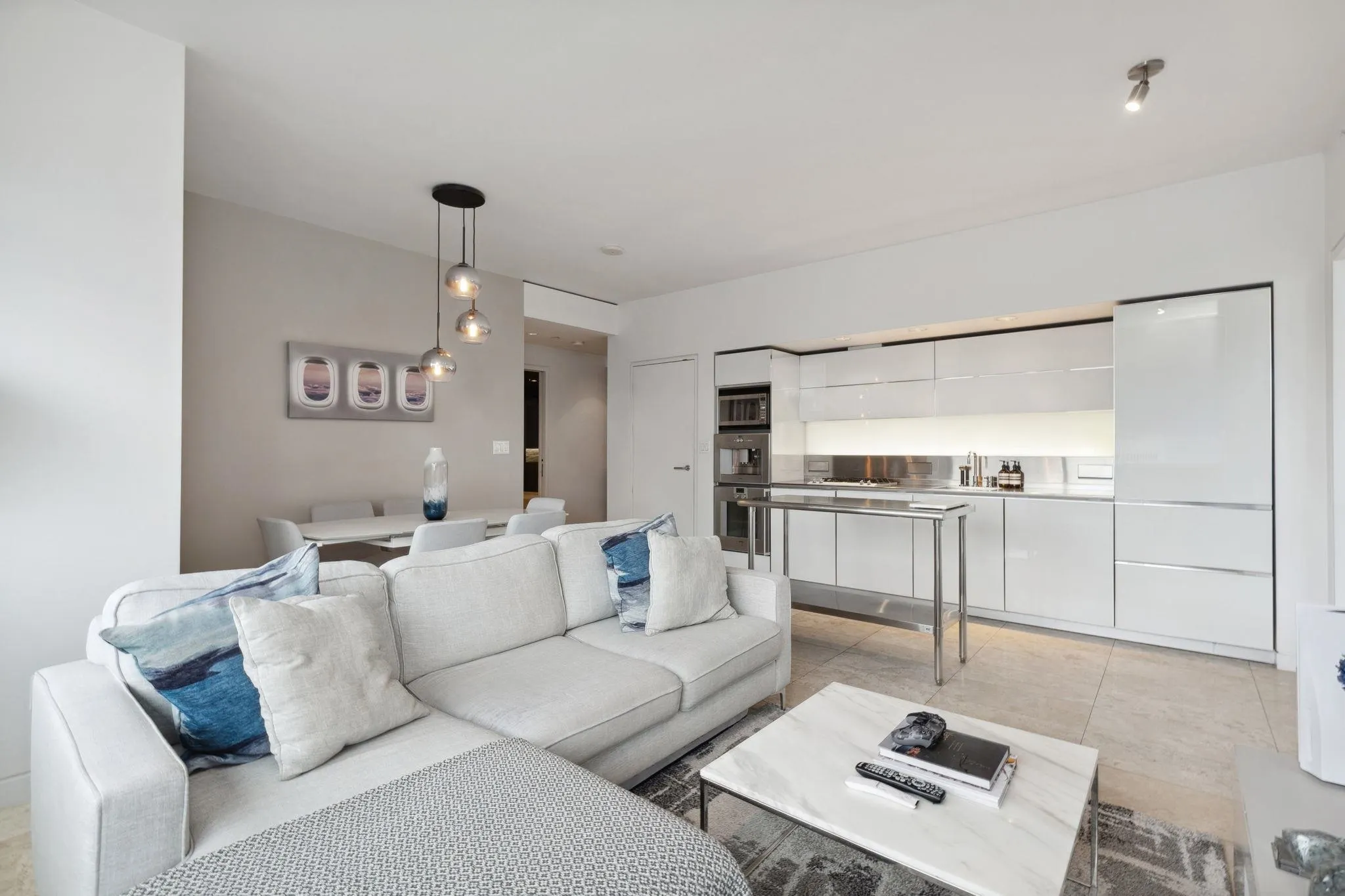 2102 838 W Hastings Street