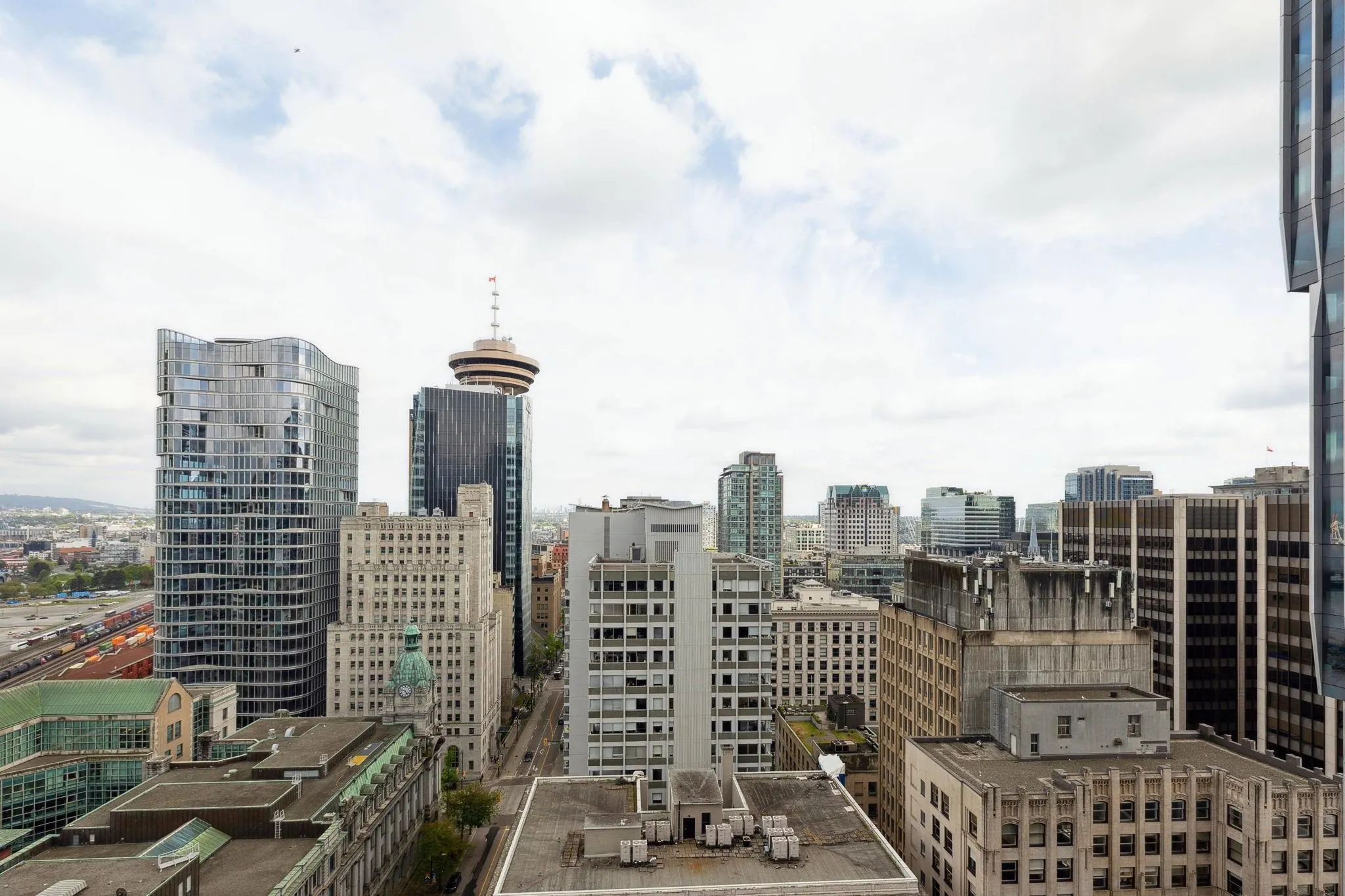 2102 838 W Hastings Street