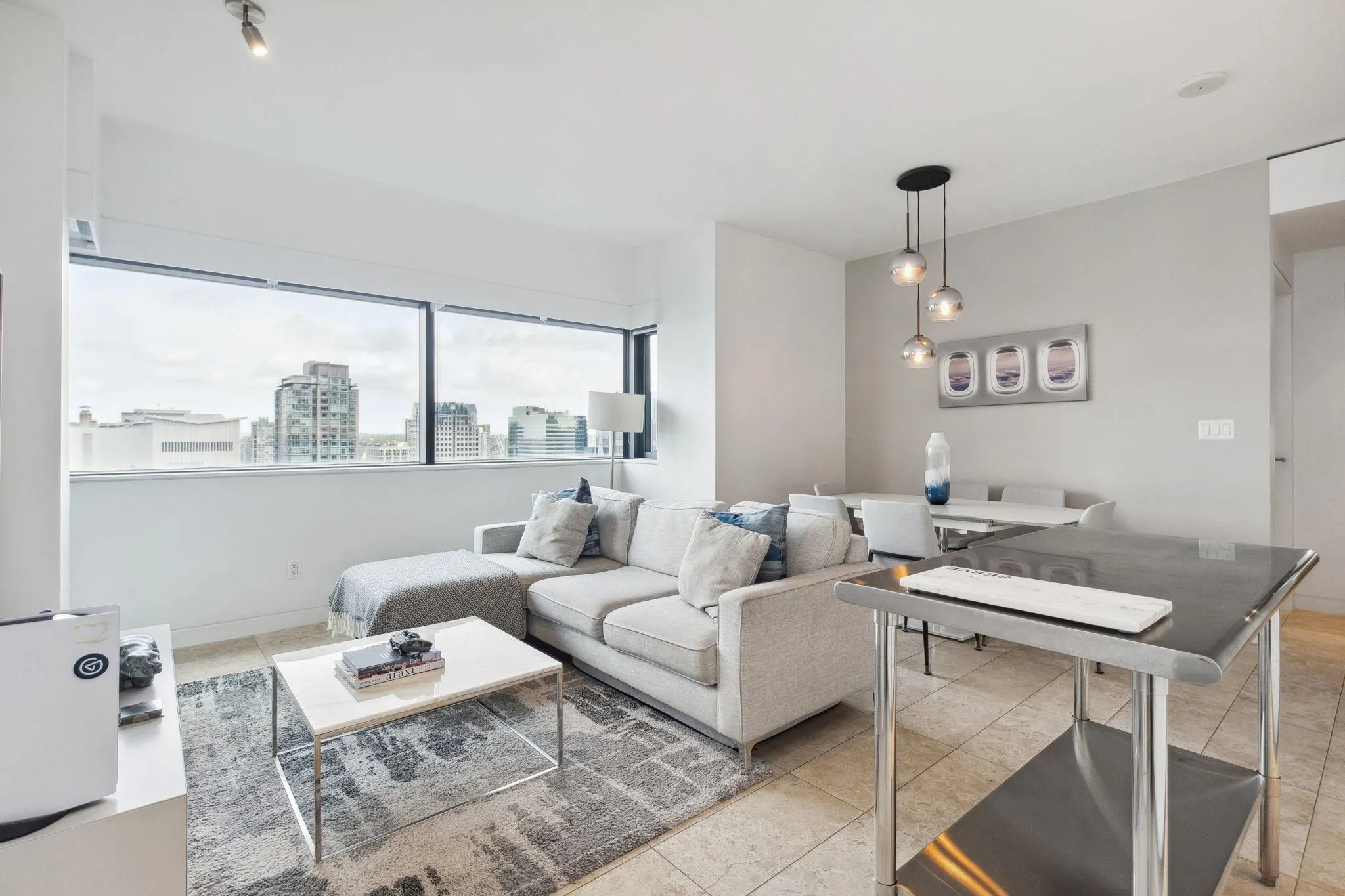 2102 838 W Hastings Street