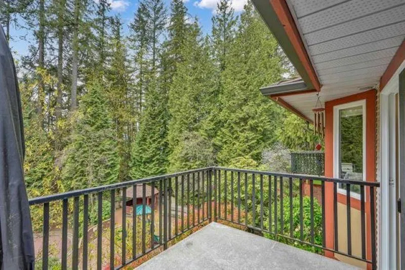 21 103 Parkside Drive