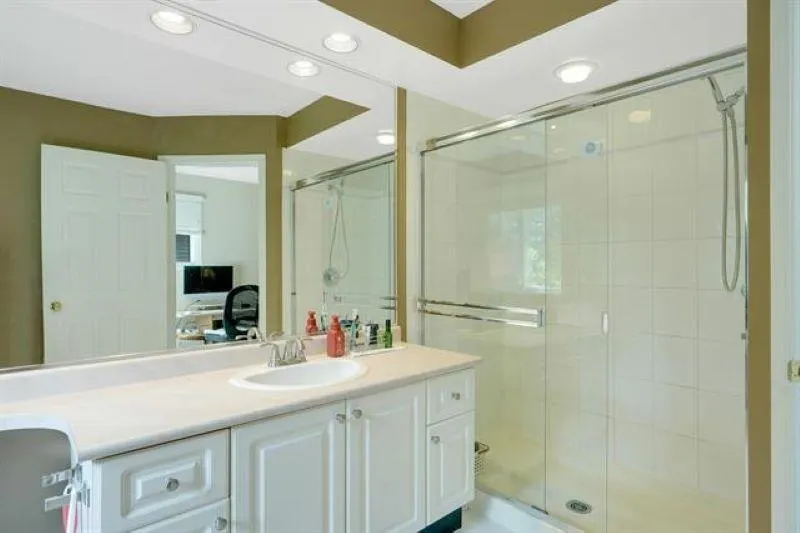 21 103 Parkside Drive