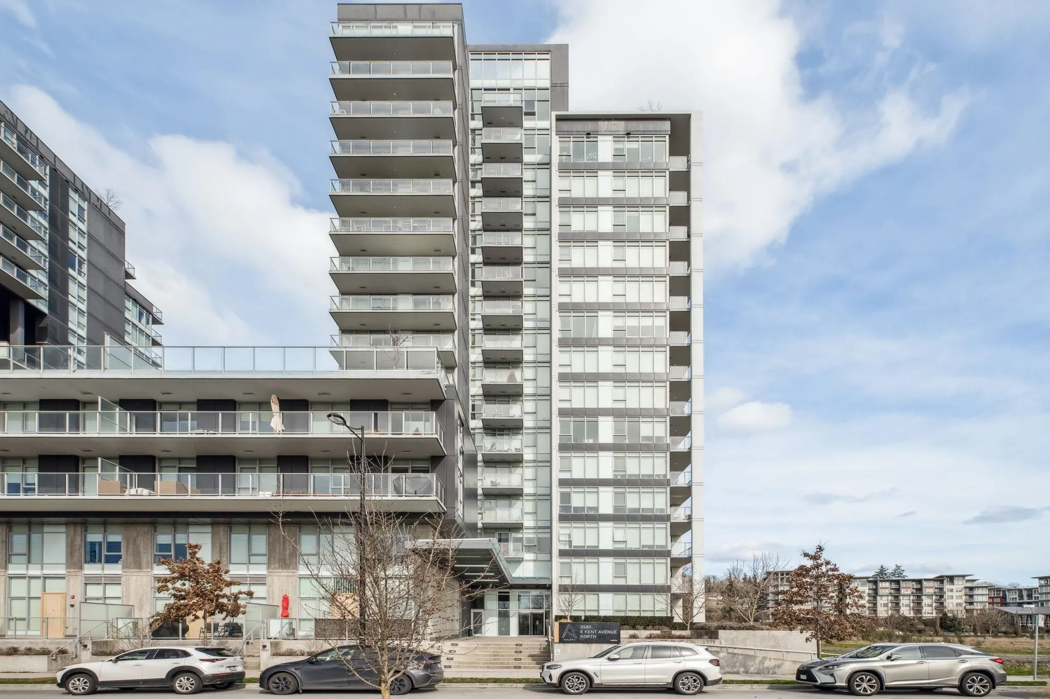 702 3581 E Kent Ave North