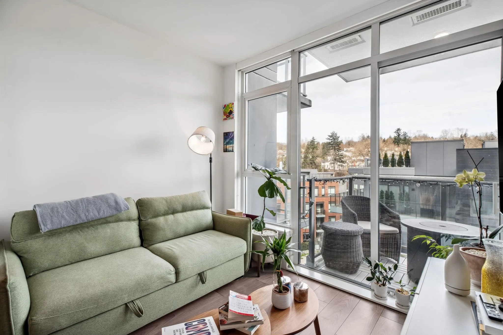 702 3581 E Kent Ave North