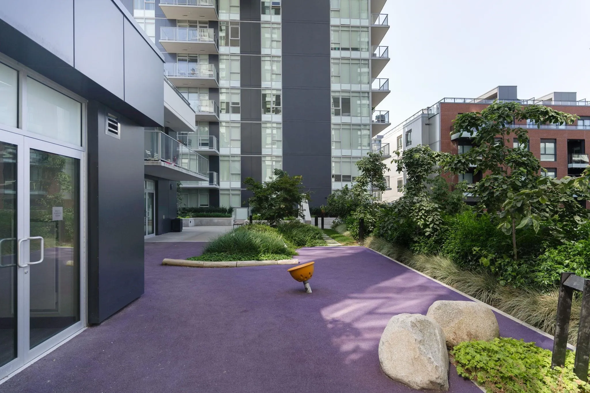 702 3581 E Kent Ave North