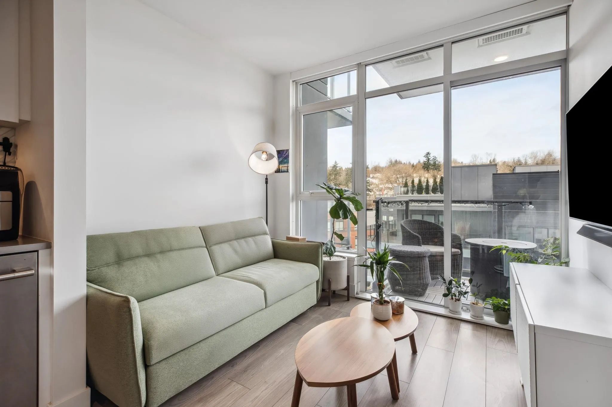 702 3581 E Kent Ave North