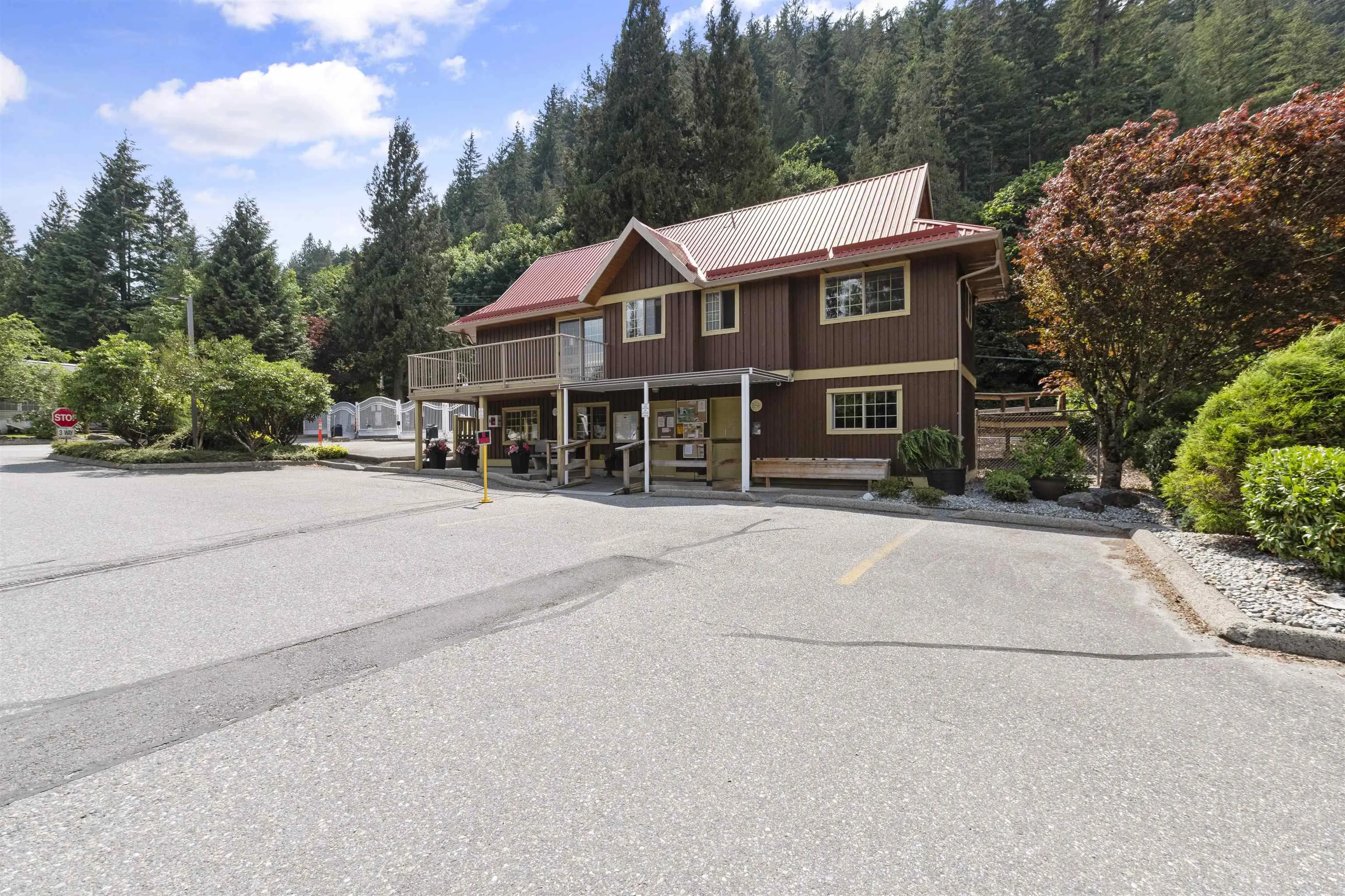 39 14600 Morris Valley Road