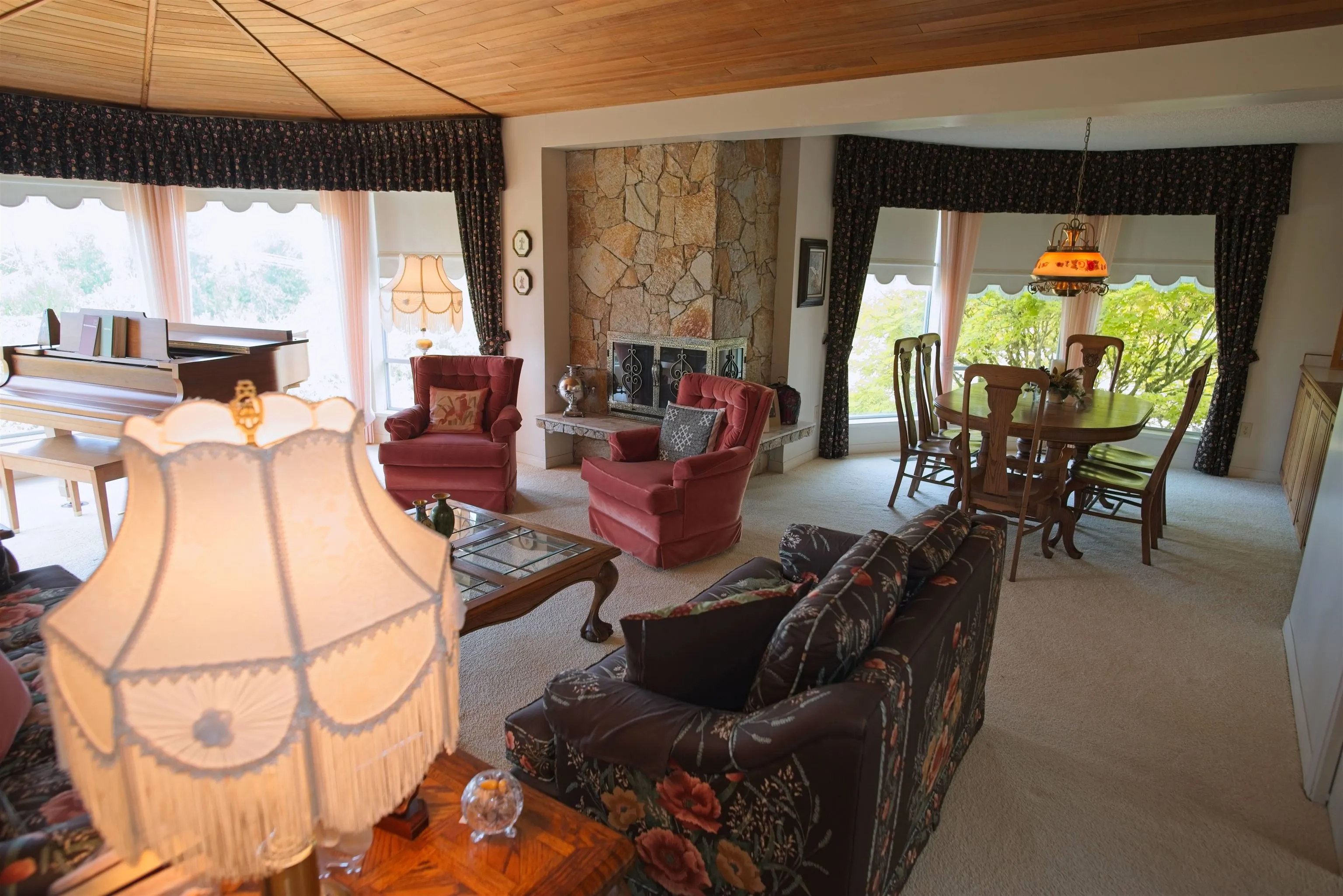 6 3737 Clearbrook Road