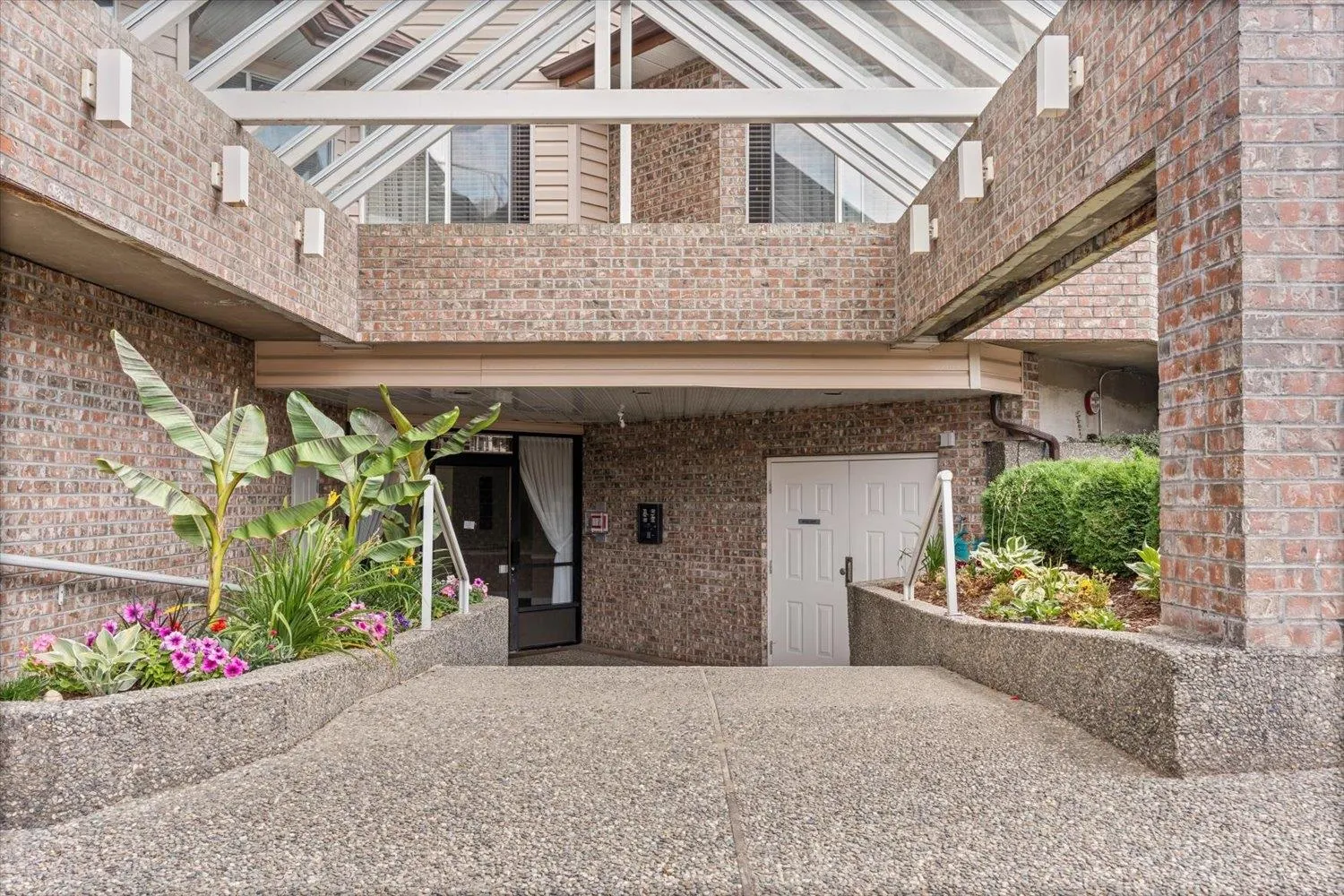 307 32669 George Ferguson Way