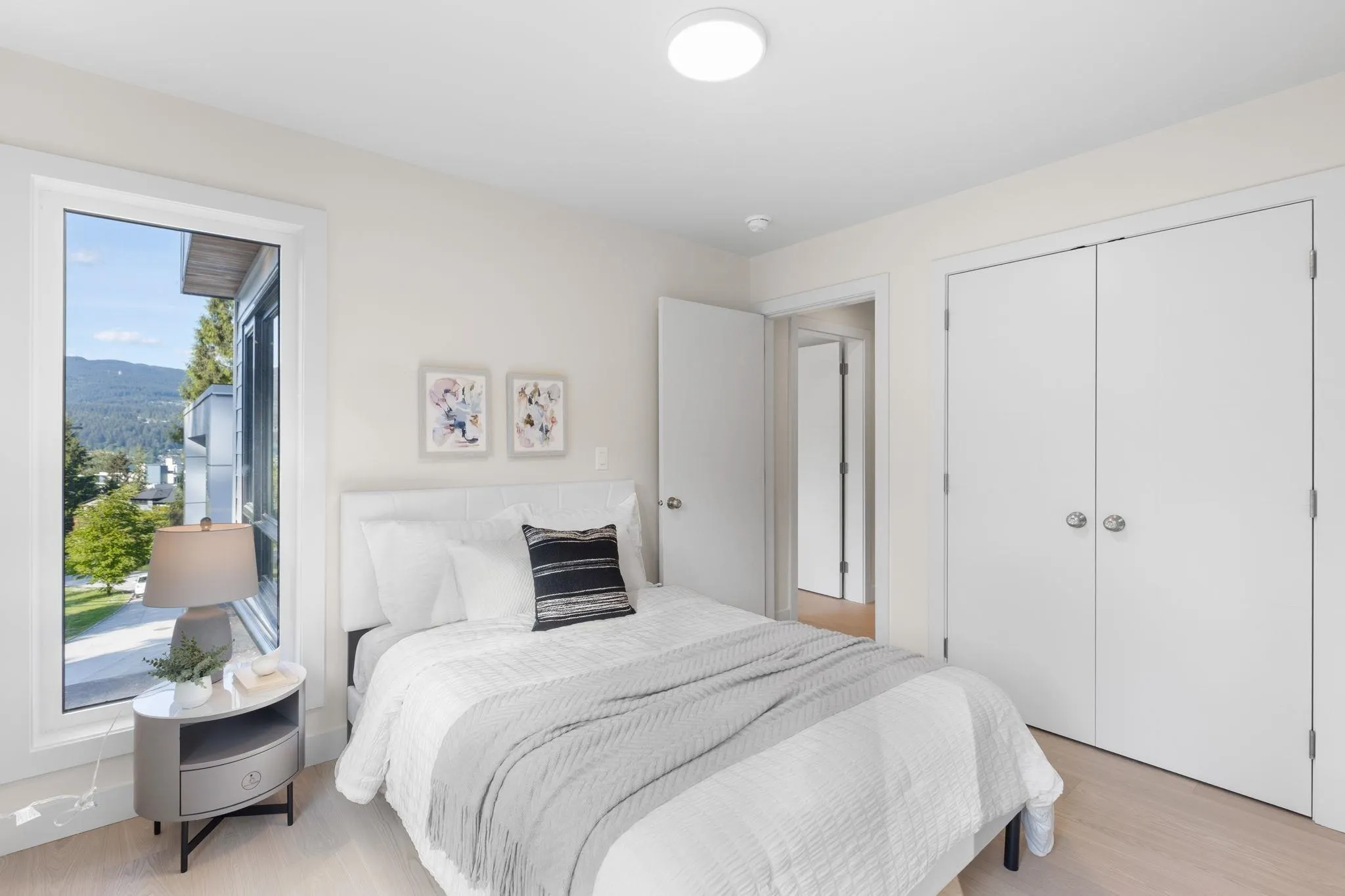 988 Seaforth Way