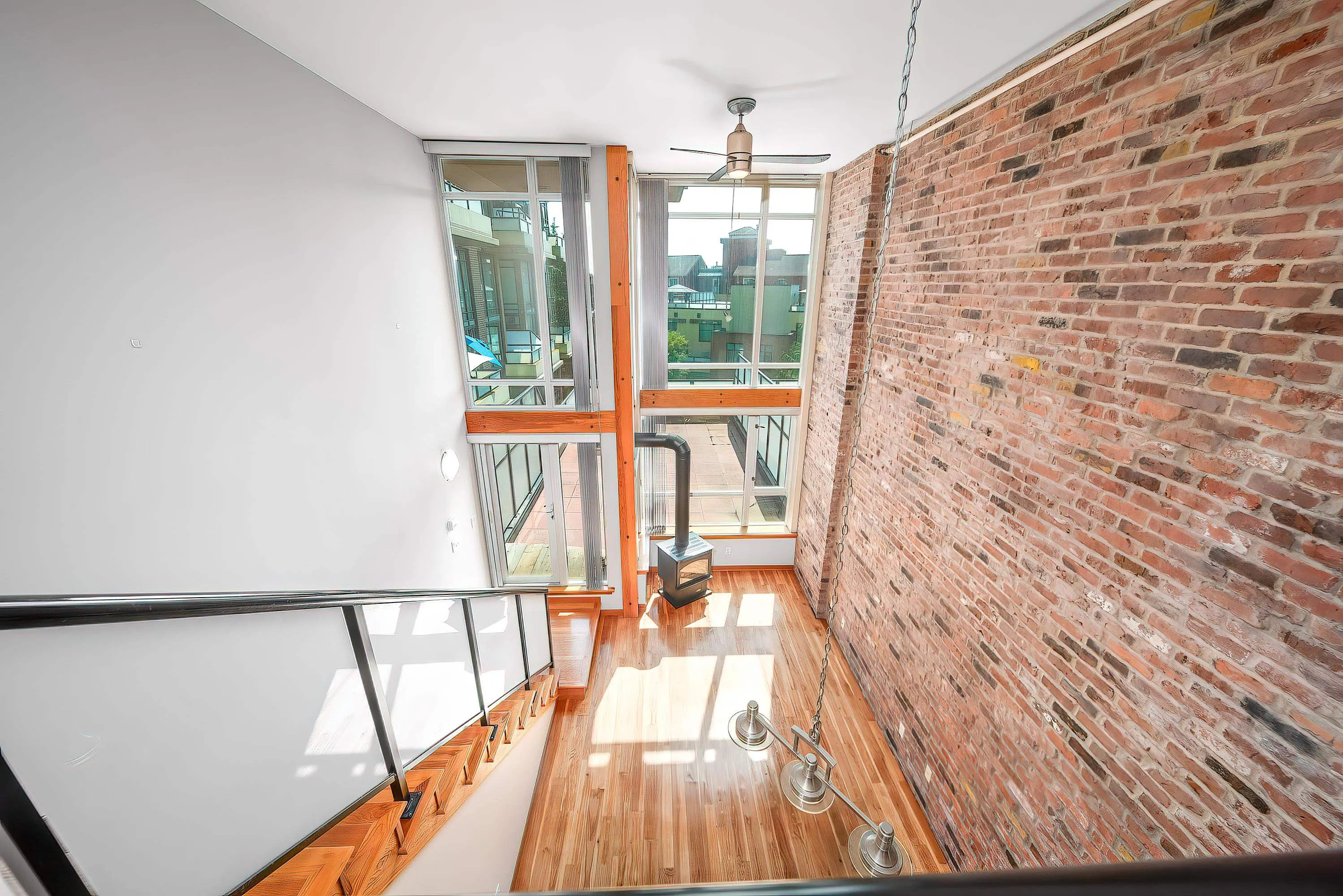 214 10 Renaissance Square