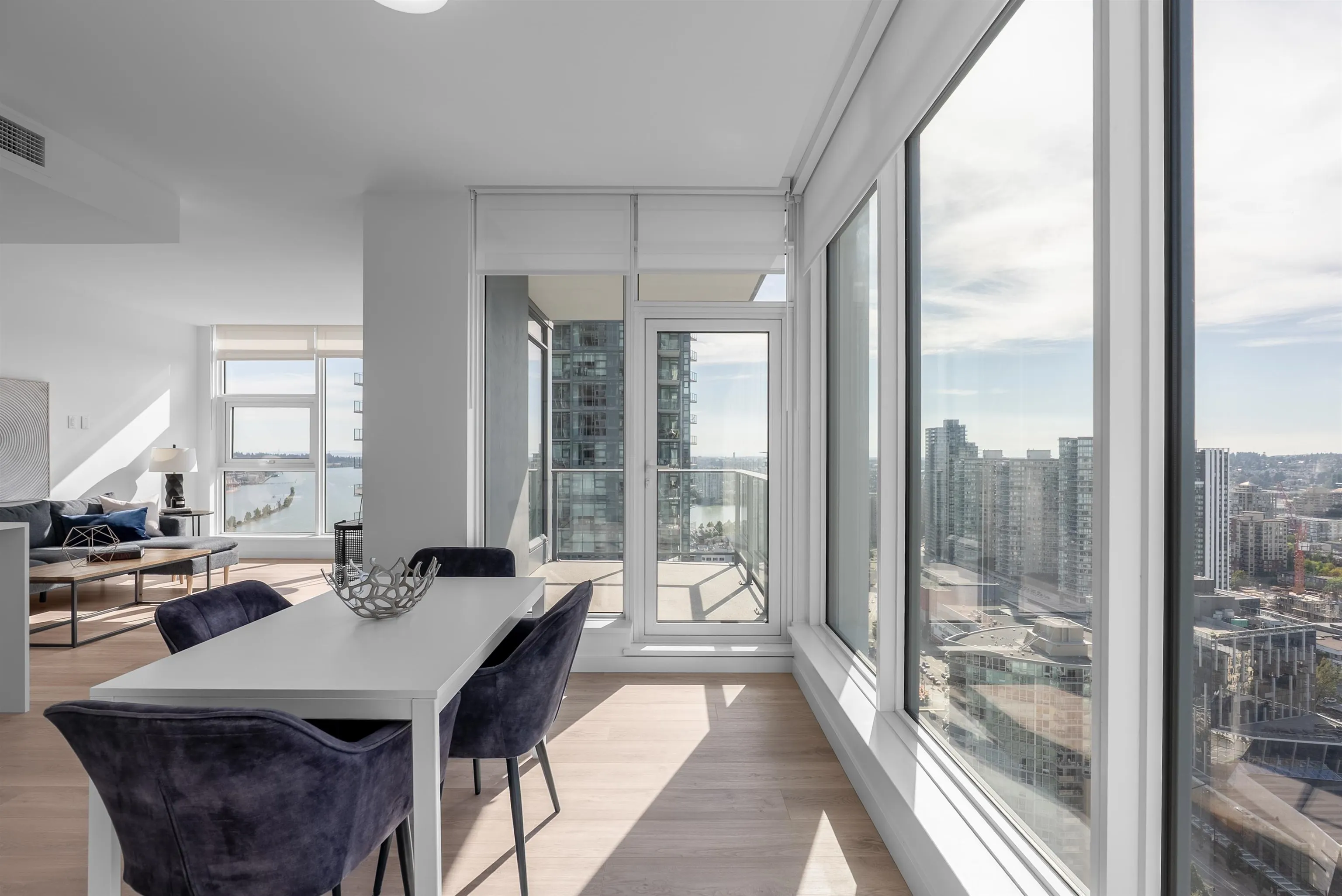 2904 660 Quayside Drive