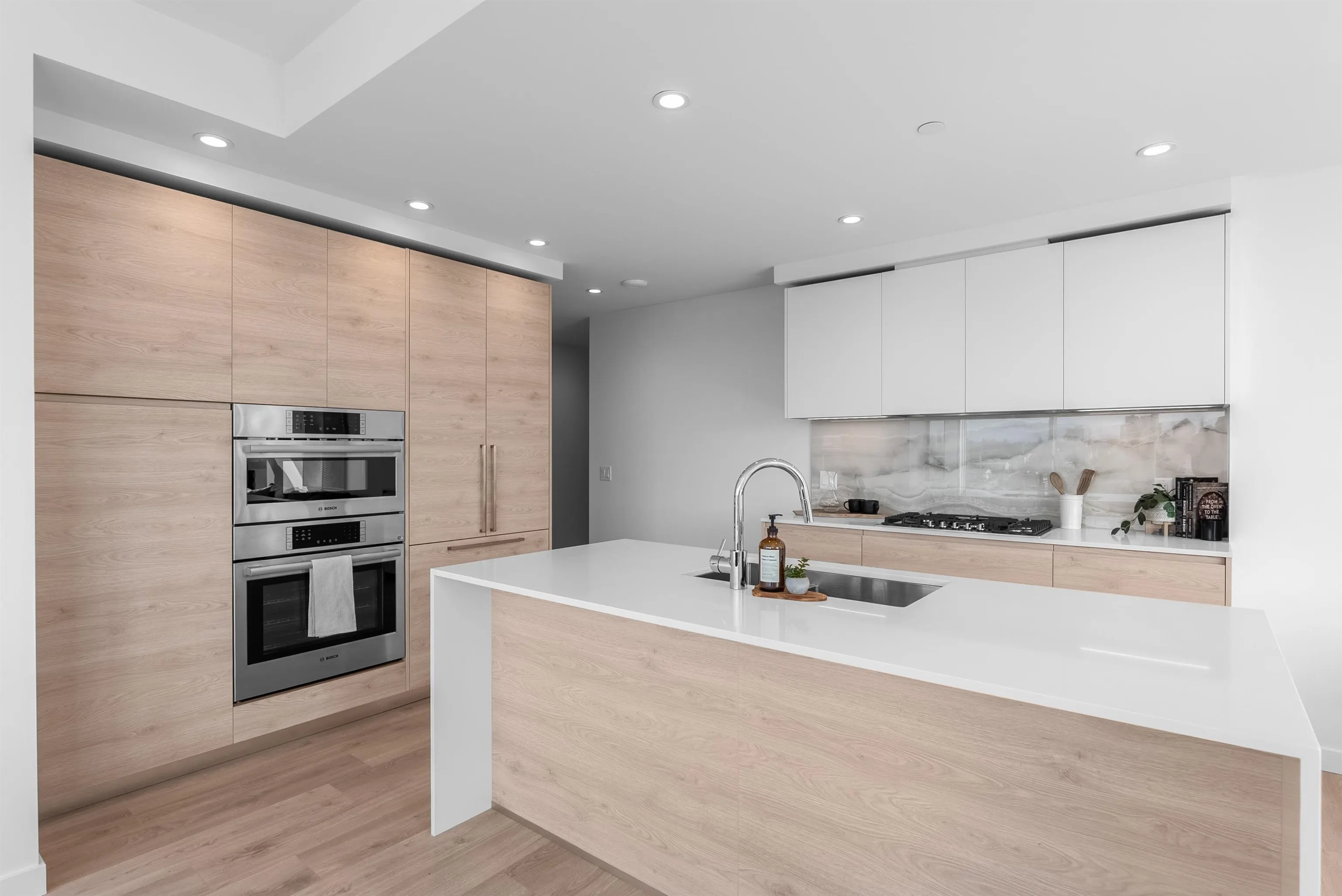 2904 660 Quayside Drive