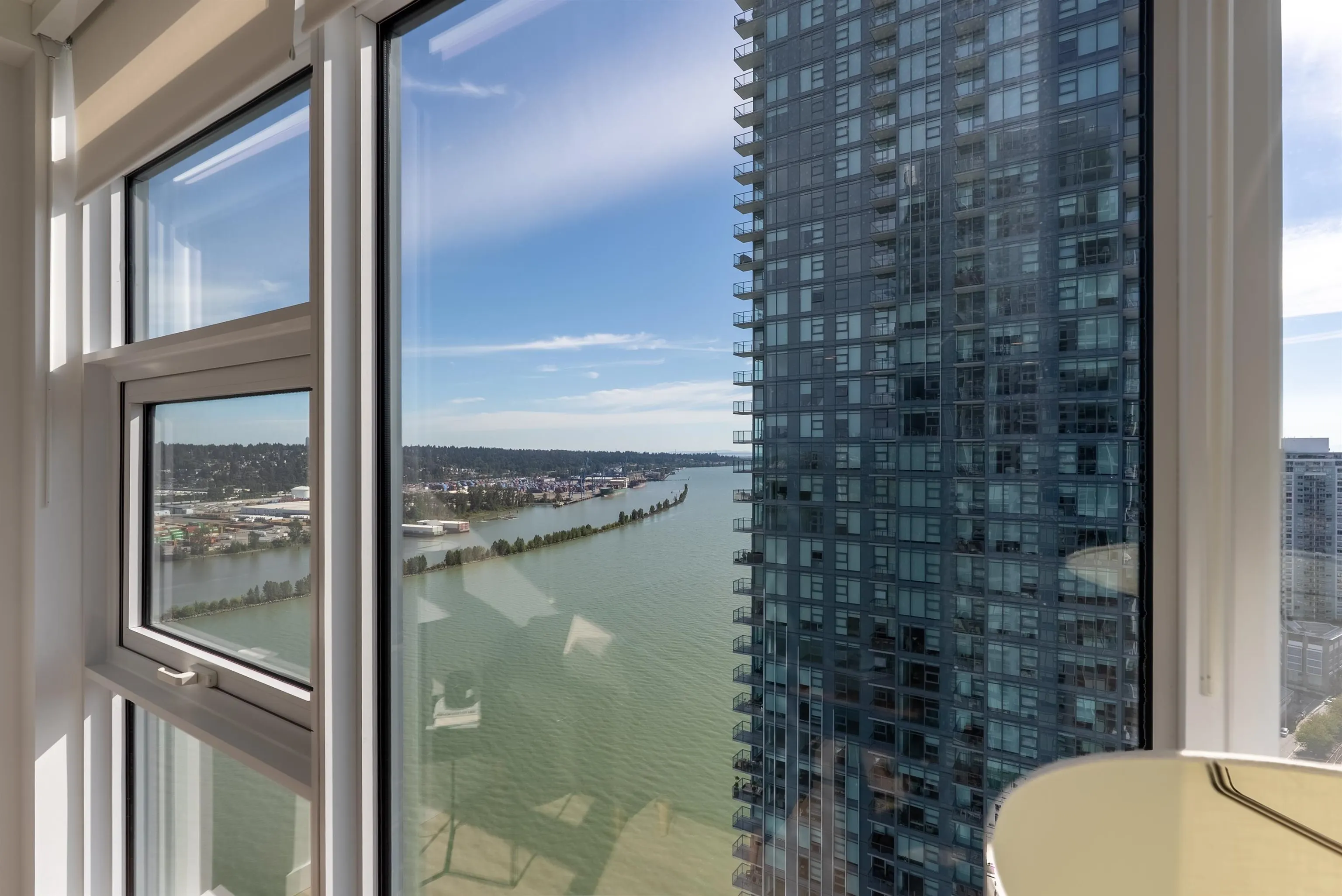 2904 660 Quayside Drive