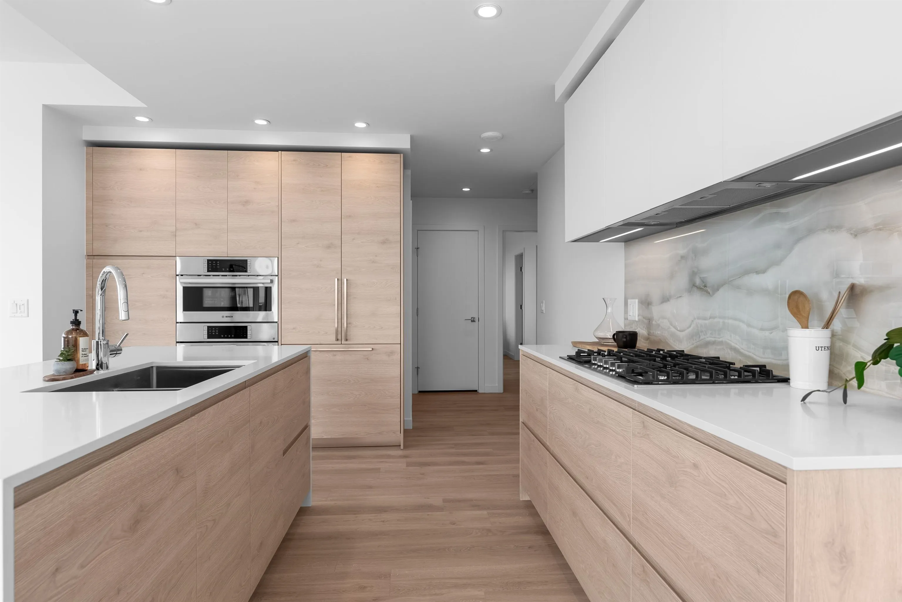 2904 660 Quayside Drive