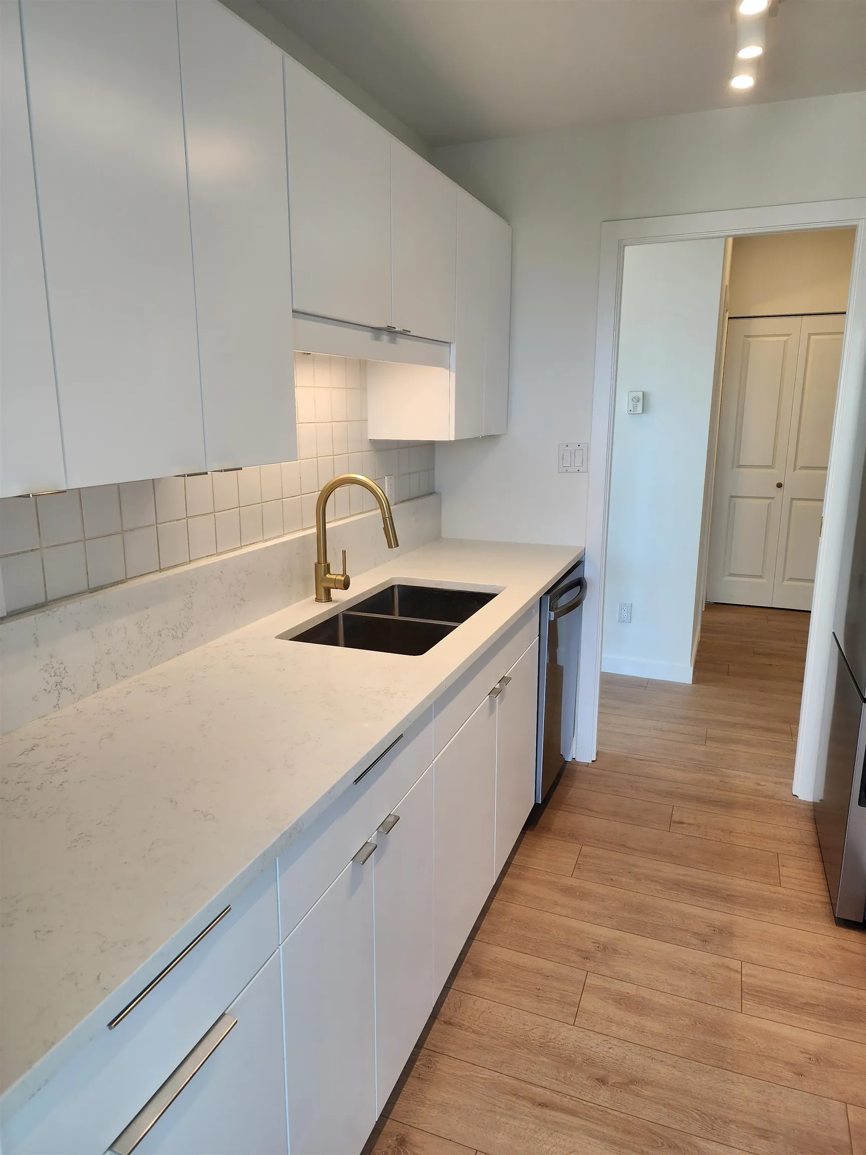 1603 6838 Station Hill Drive