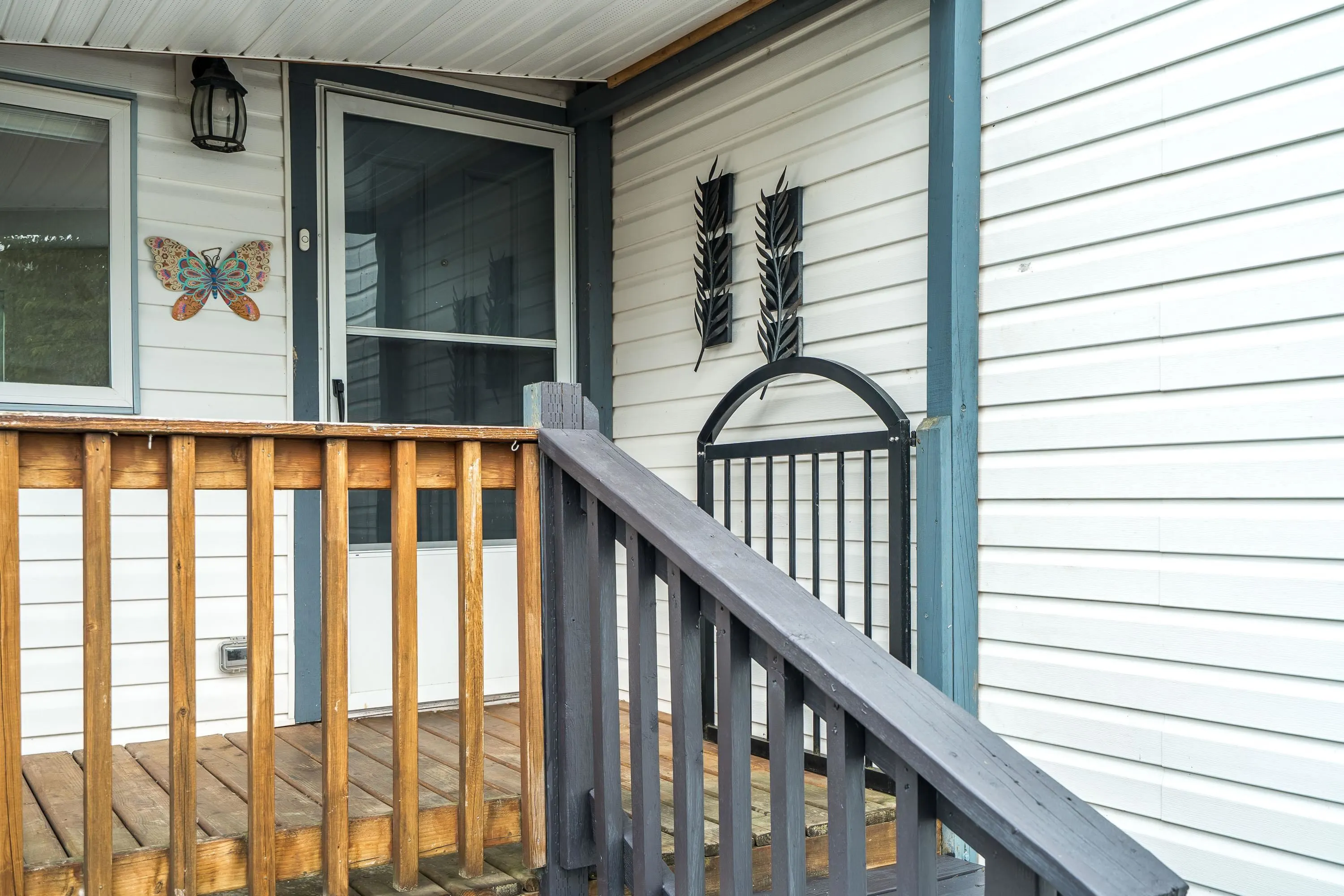 45 41168 Lougheed Highway