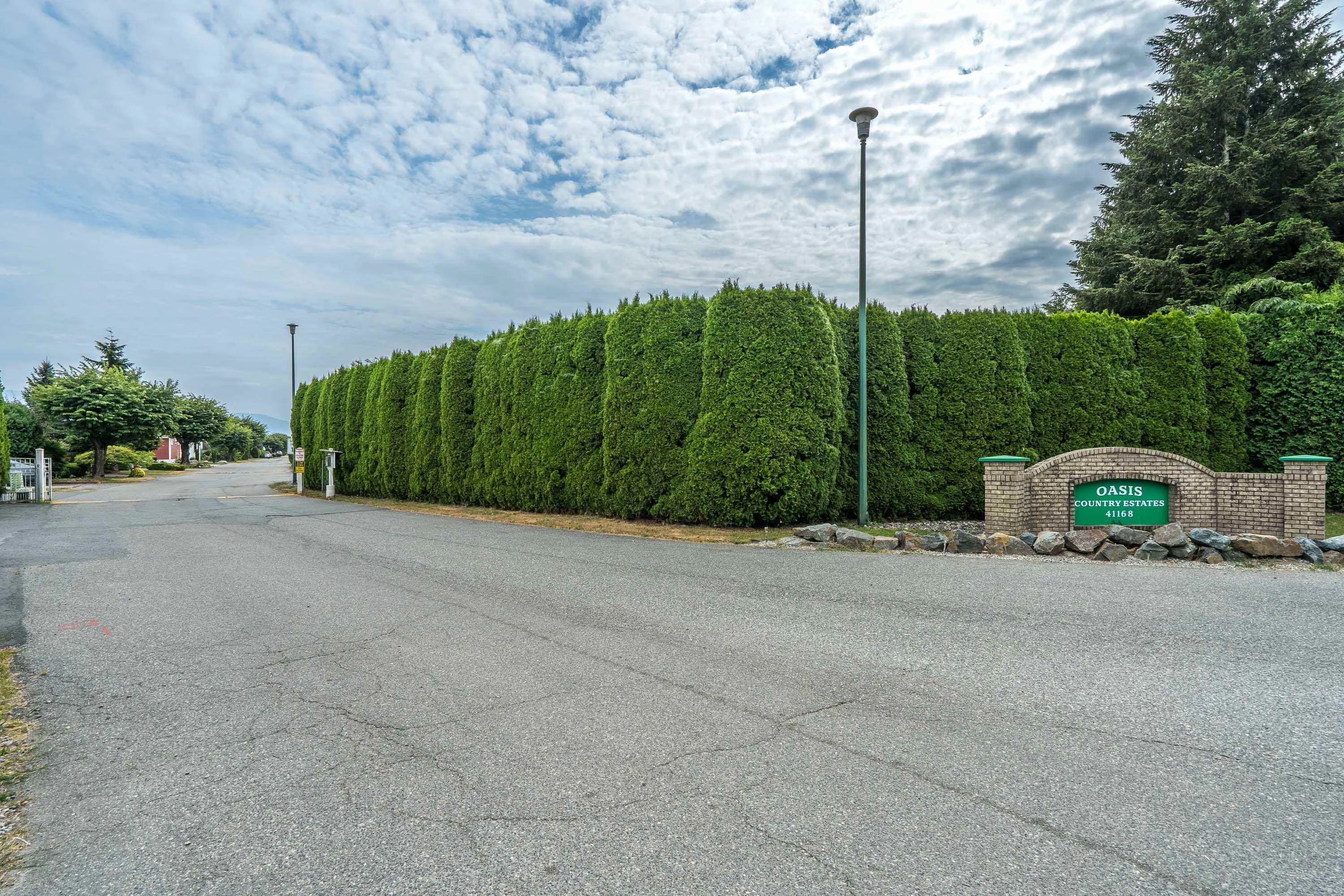 45 41168 Lougheed Highway