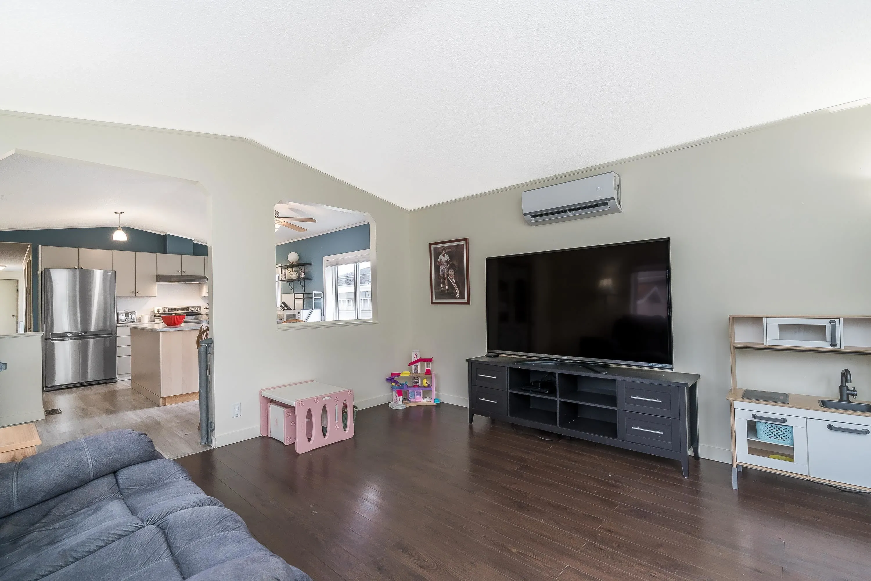 45 41168 Lougheed Highway