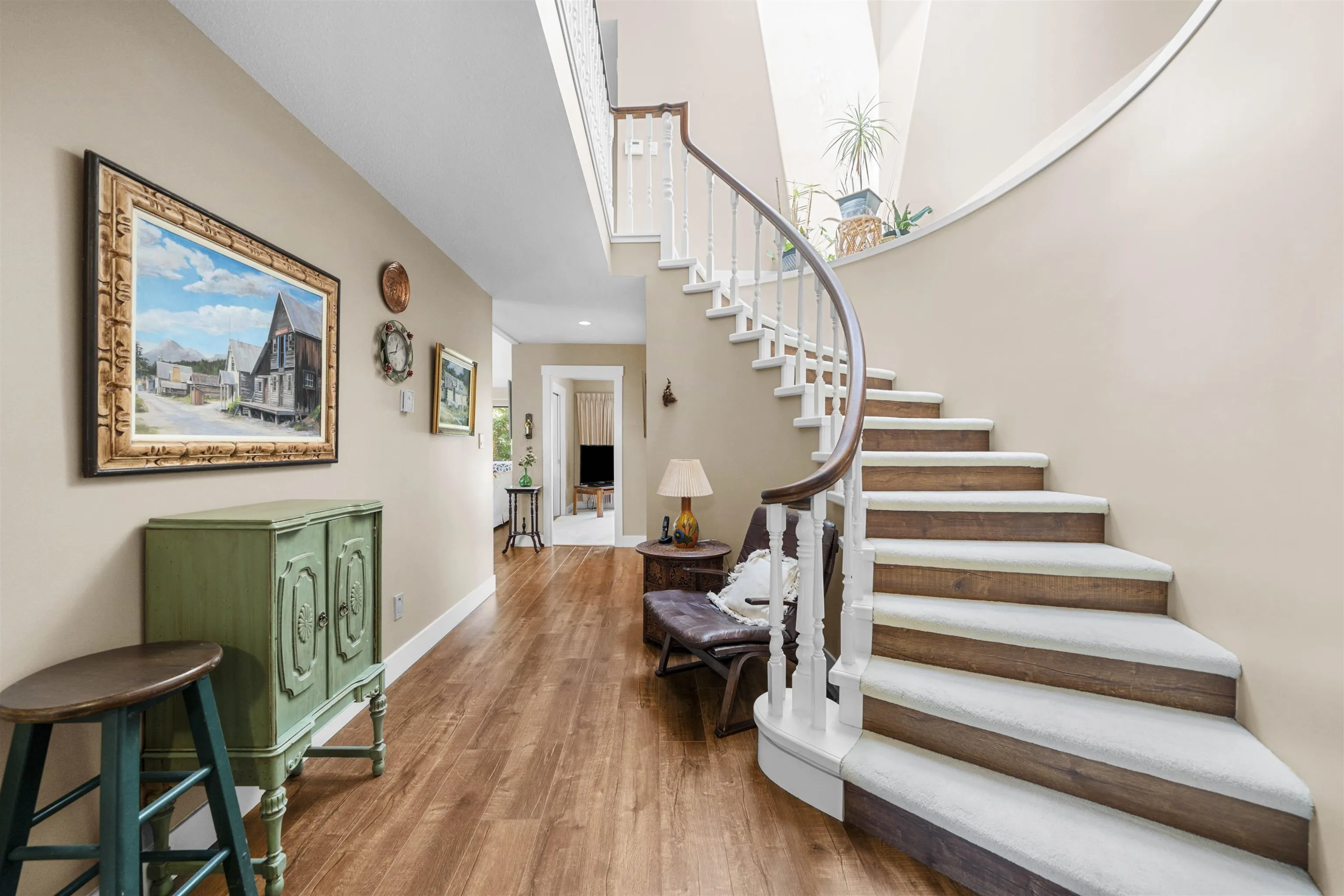 36 1725 Southmere Crescent