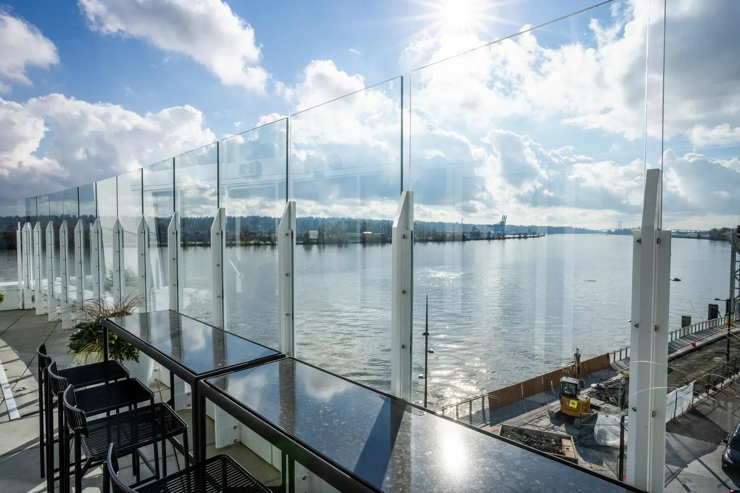 1907 680 Quayside Drive