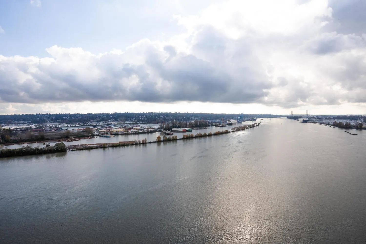 1907 680 Quayside Drive