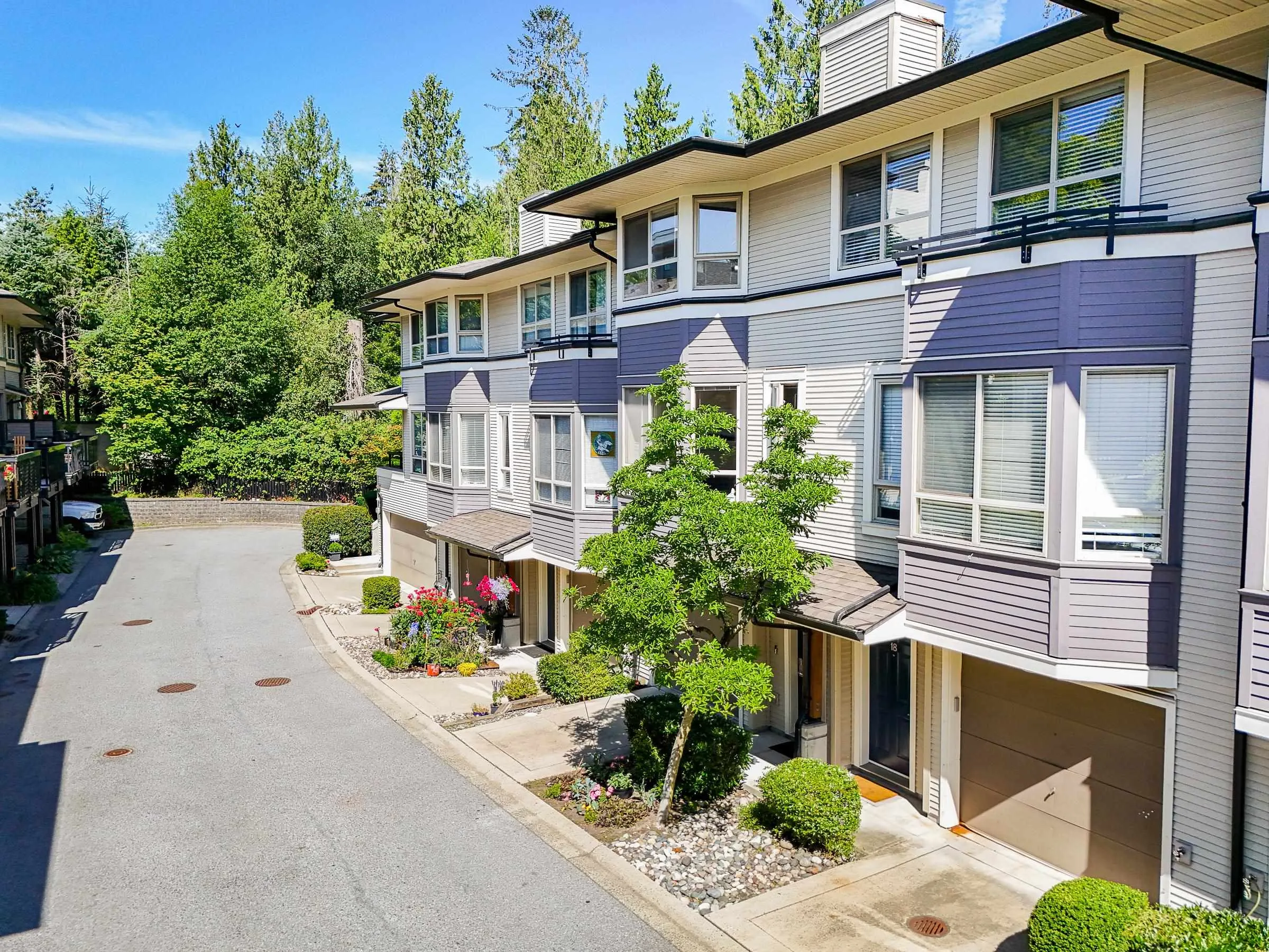 17 100 Klahanie Drive