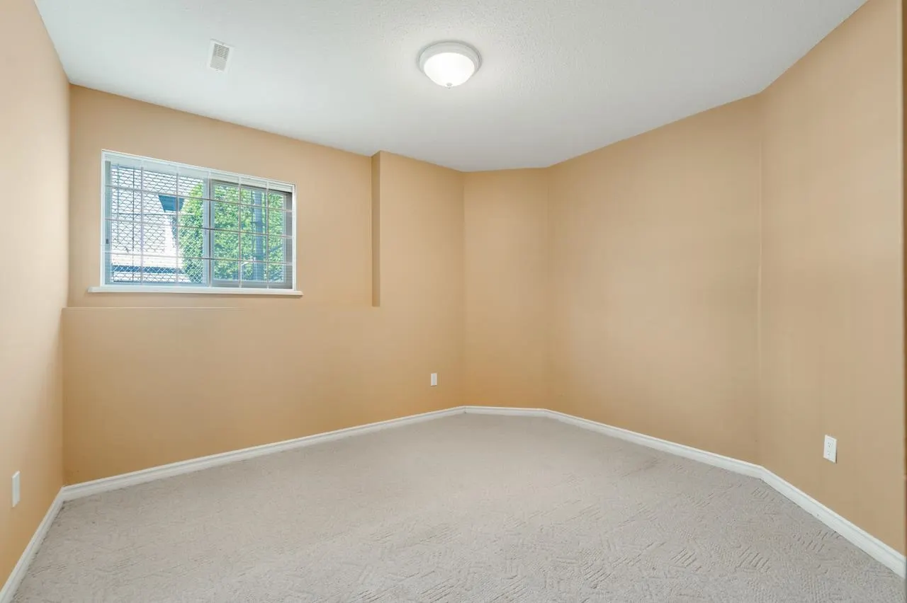 2529 Sapphire Place