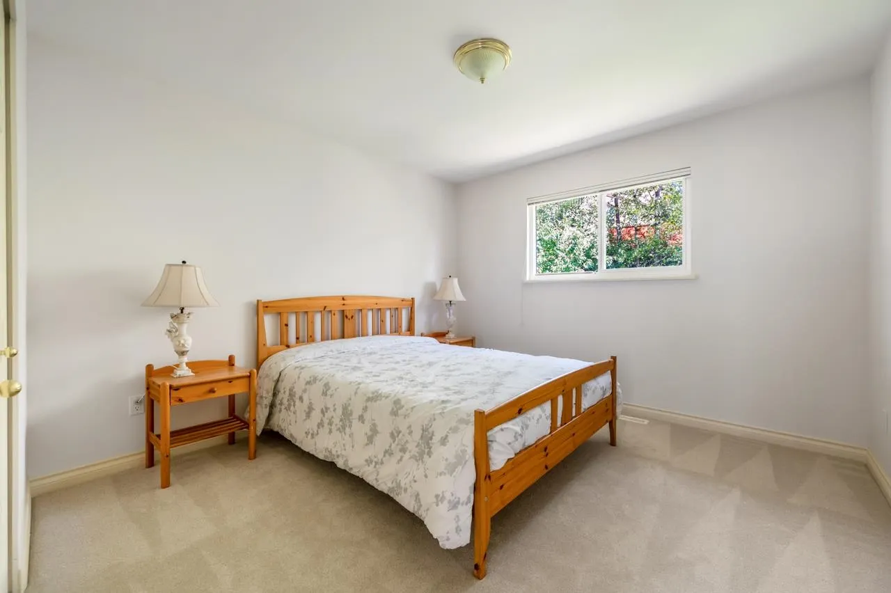 2529 Sapphire Place