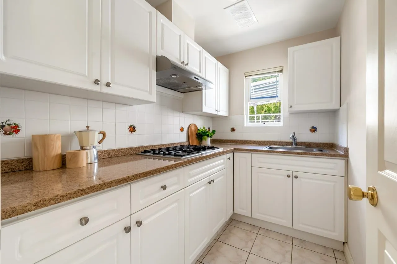 2529 Sapphire Place