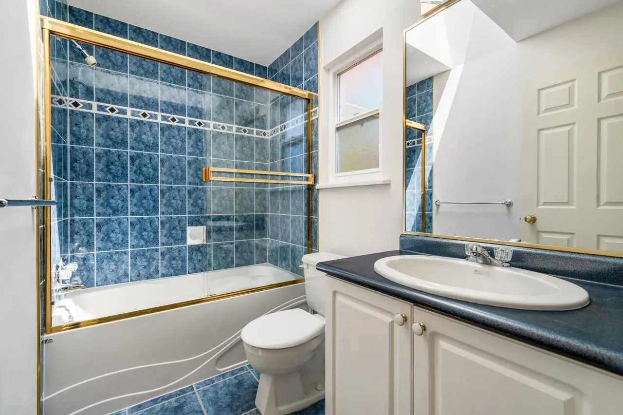 2529 Sapphire Place