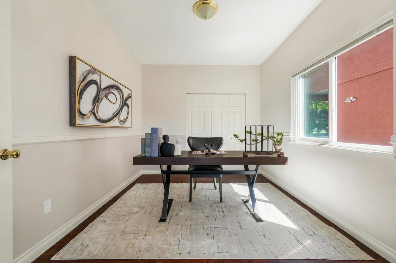 2529 Sapphire Place