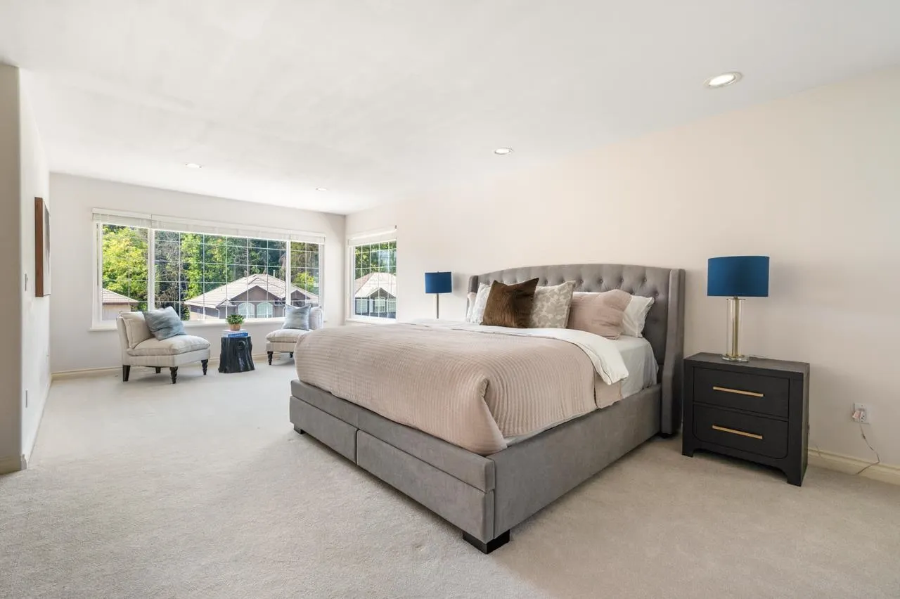 2529 Sapphire Place