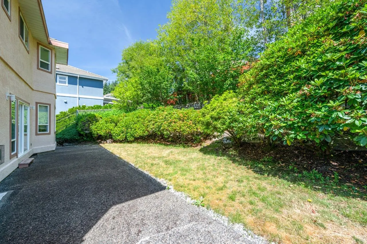 2529 Sapphire Place