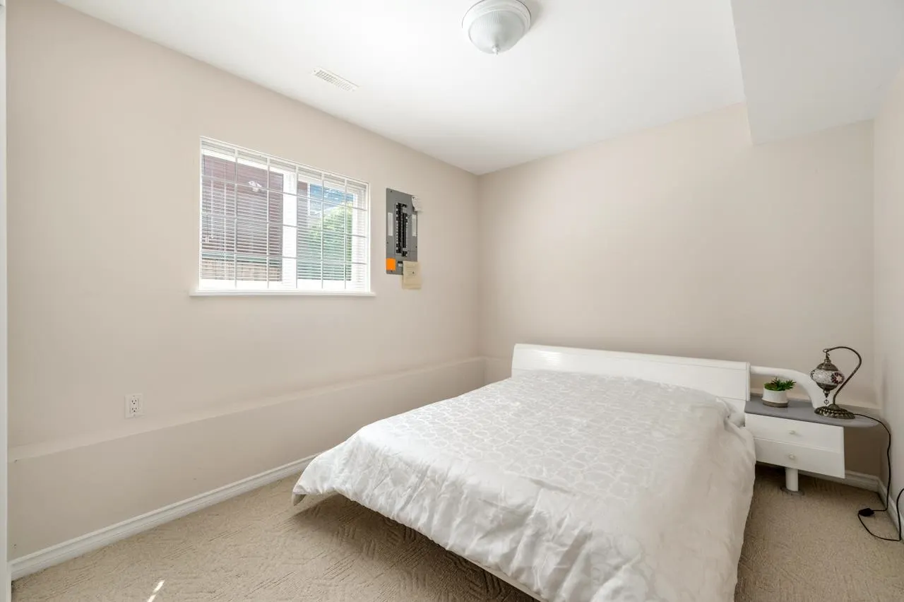 2529 Sapphire Place