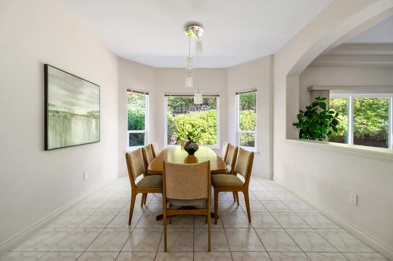 2529 Sapphire Place