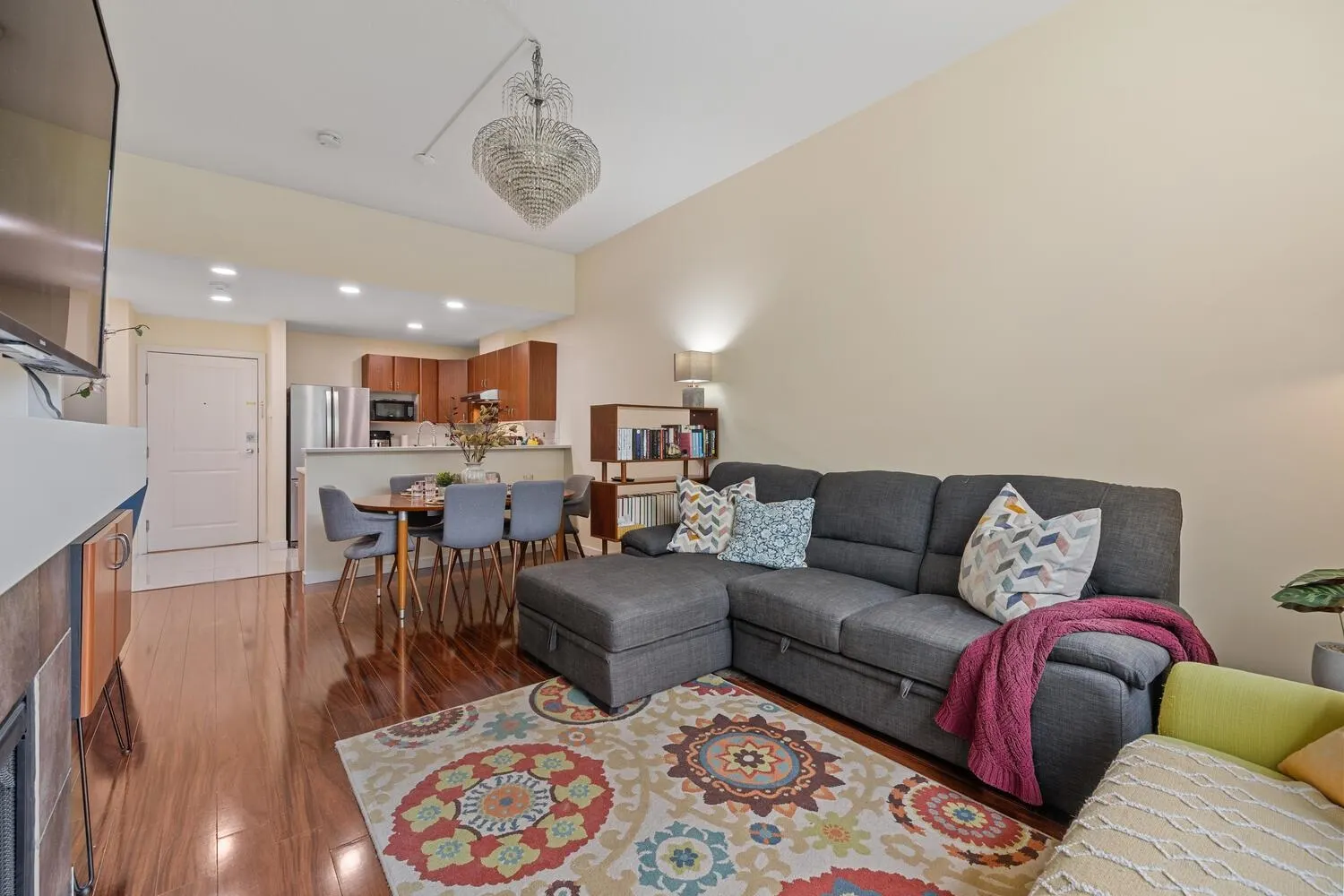 309 14885 105 Avenue