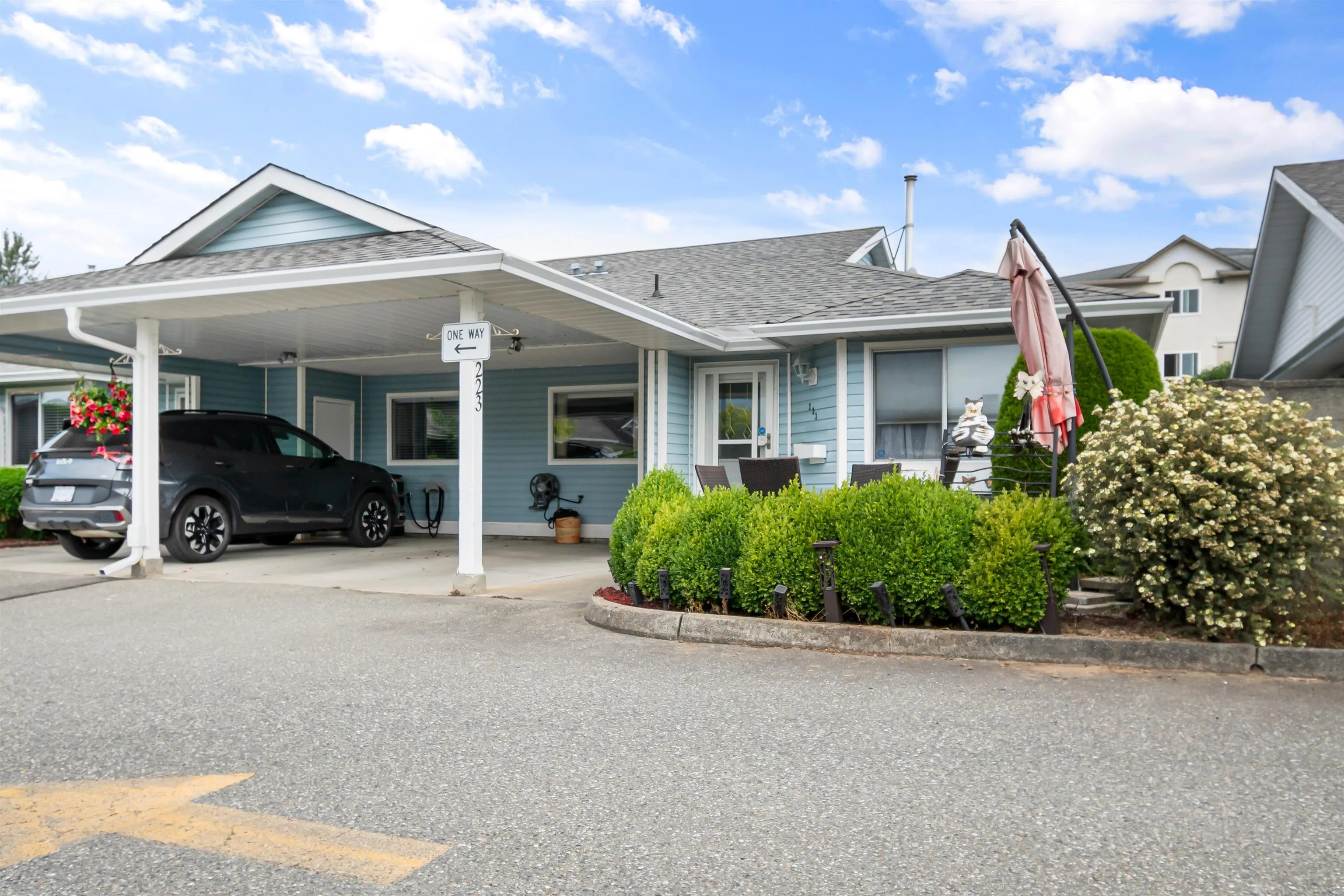 223 7610 Evans Road