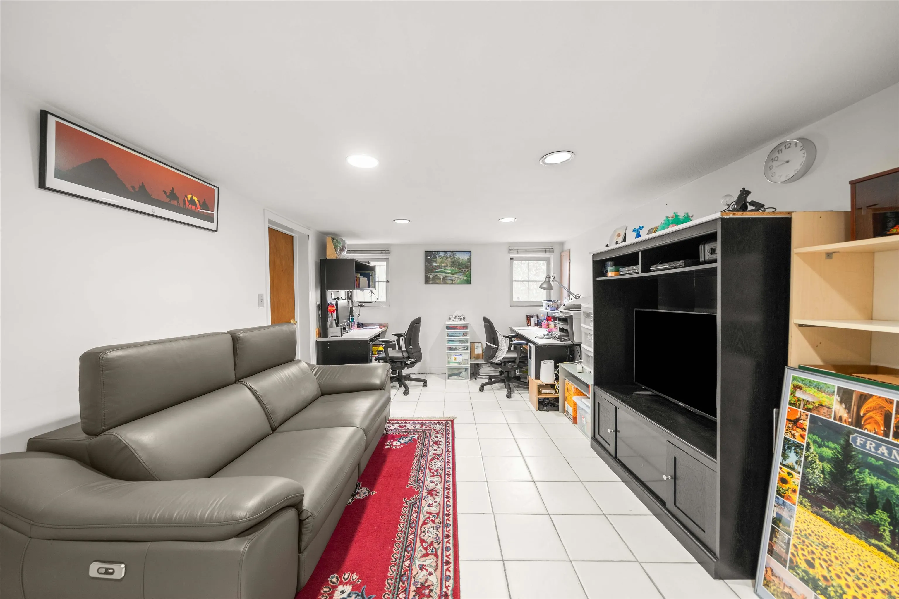1371 Duthie Avenue